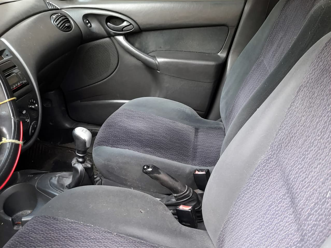 Ford Focus · Ano 2000 — imagen 4