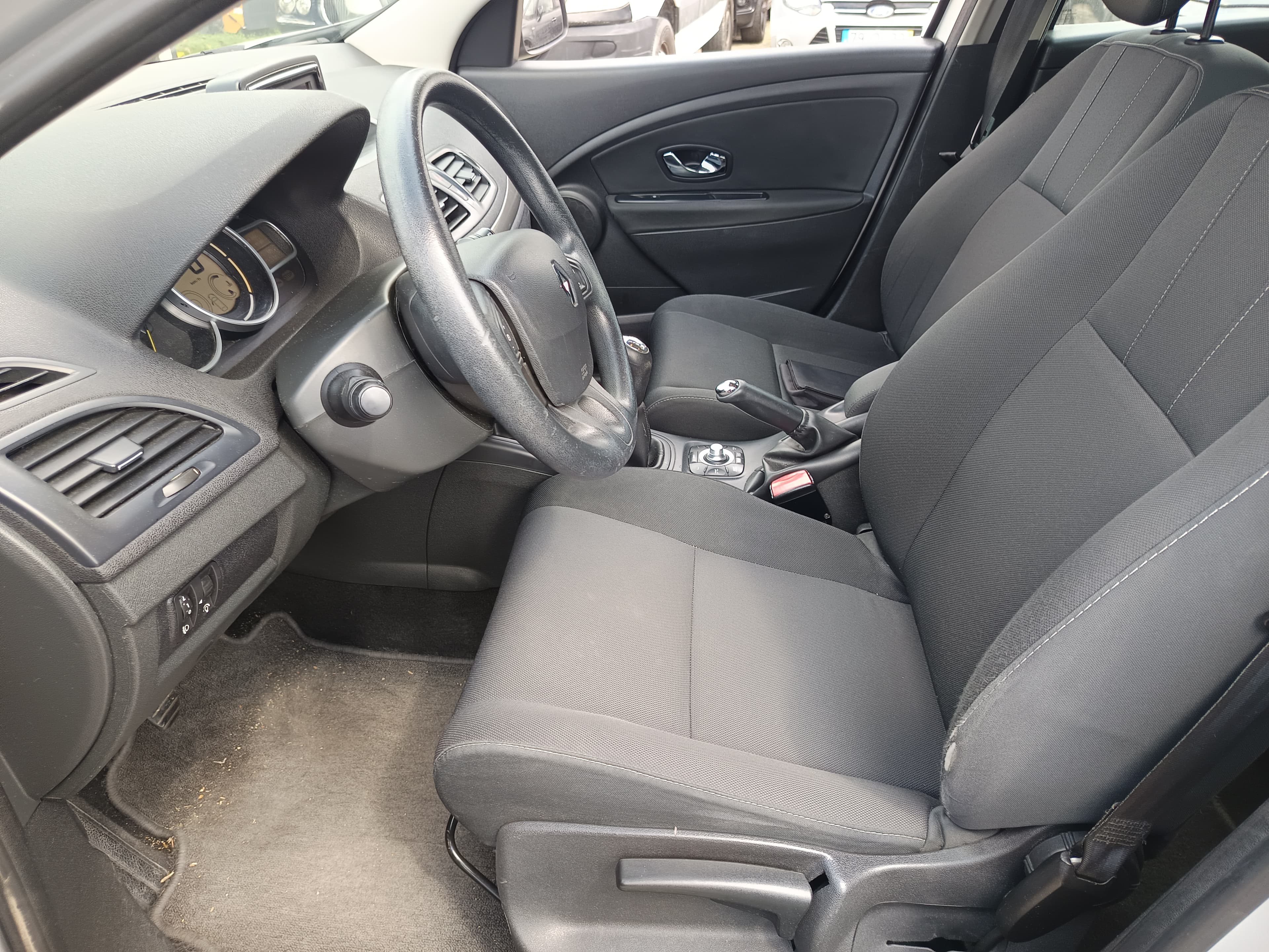 Renault Megáne · Ano 2012 — imagen 32