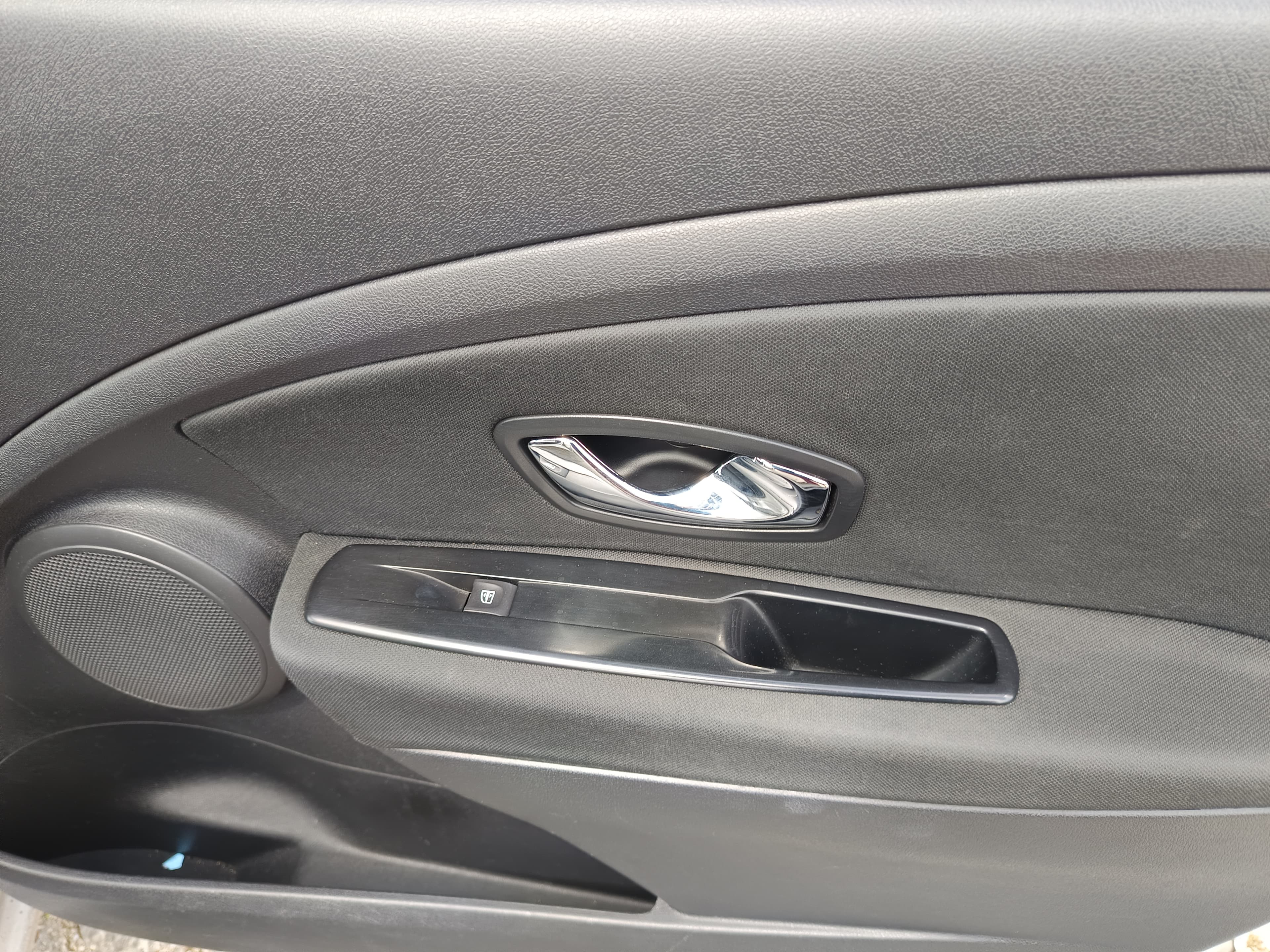 Renault Megáne · Ano 2012 — imagen 25