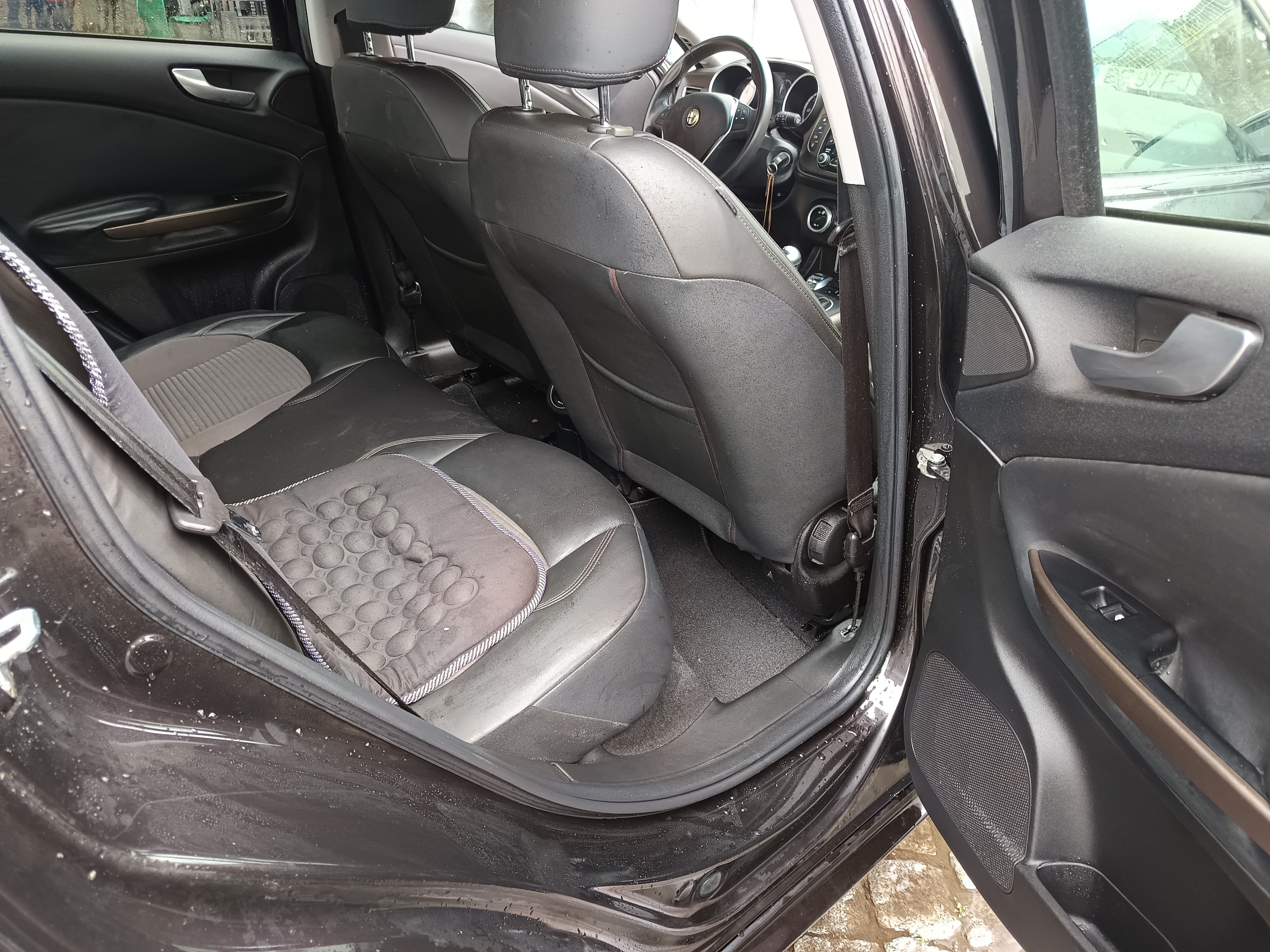 Alfa Romeo Giulietta · Ano 2014 — imagem 26
