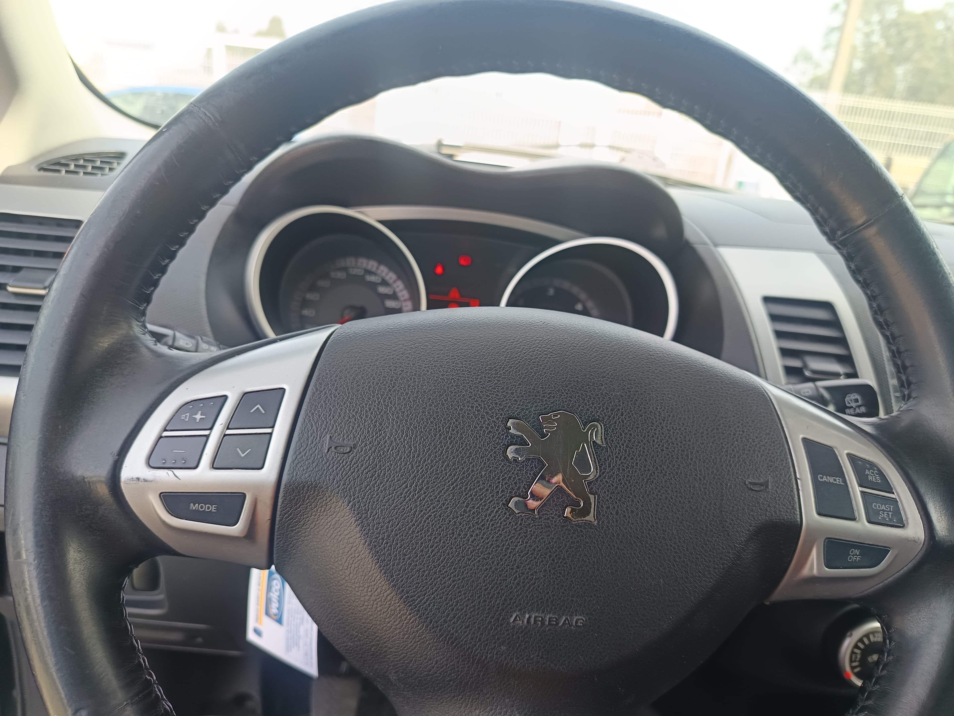 Peugeot 4007 · Ano 2009 — imagem 22