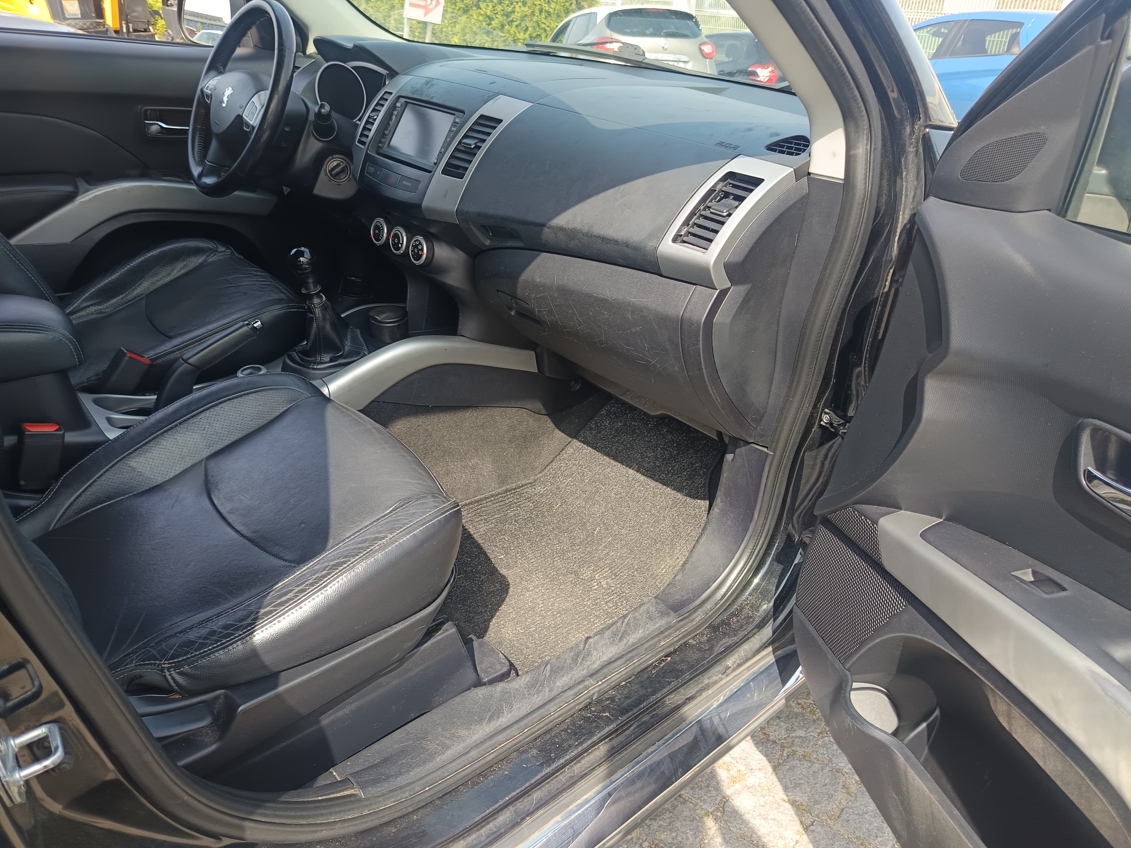 Peugeot 4007 · Ano 2009 — imagem 28