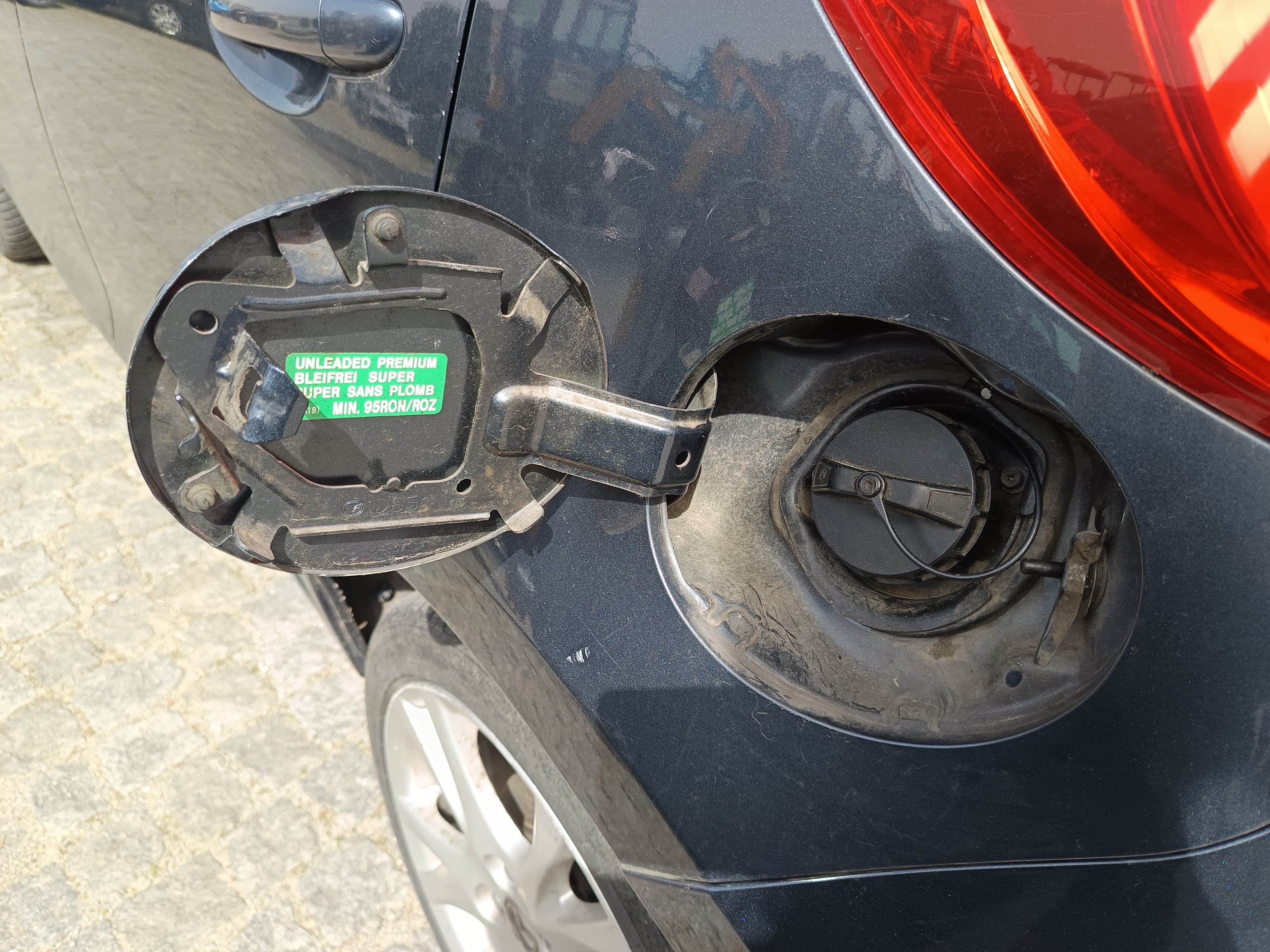 Mazda 2 · Ano 2008 — imagem 18