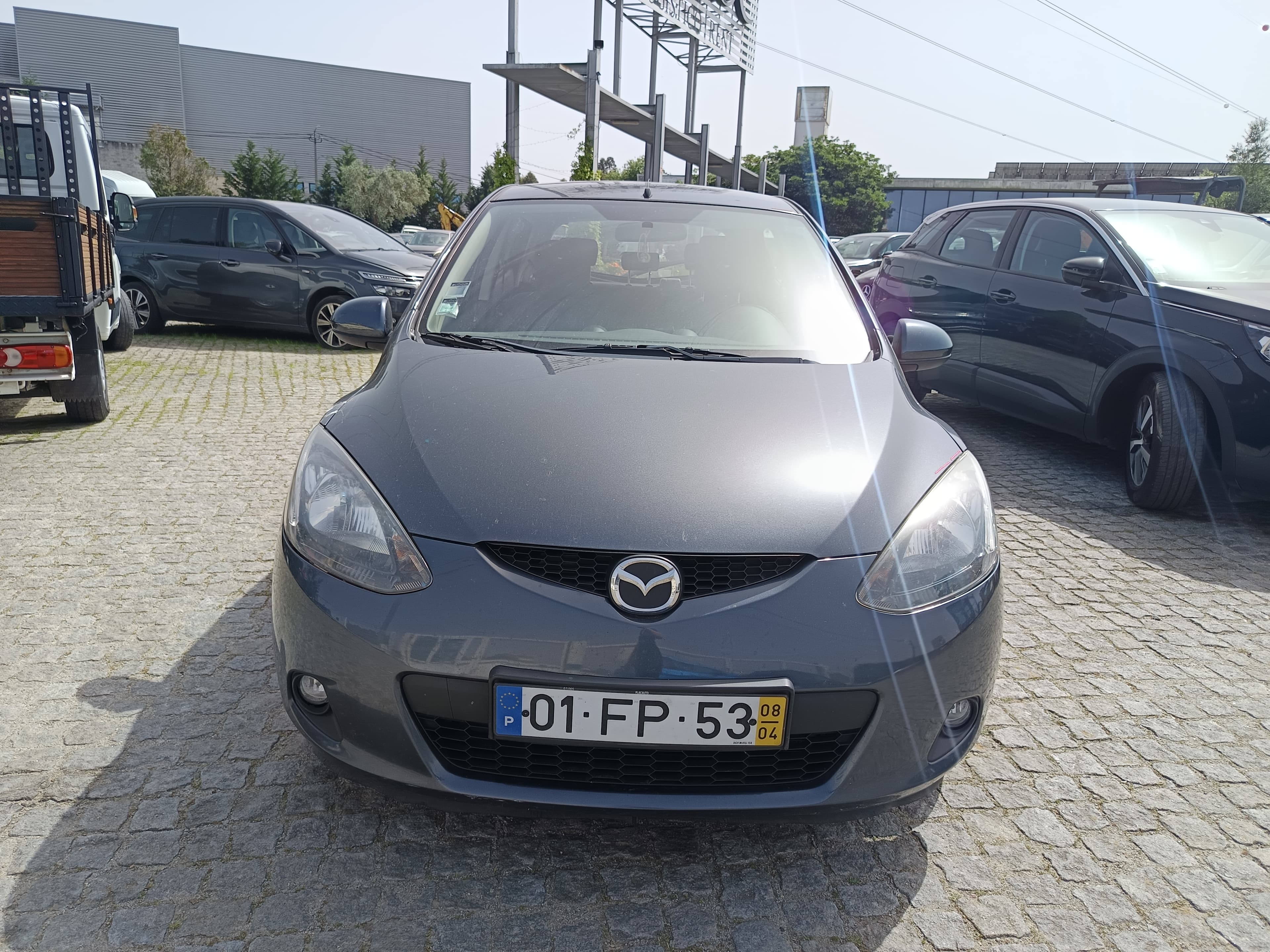 Mazda 2 · Ano 2008 — imagem 2