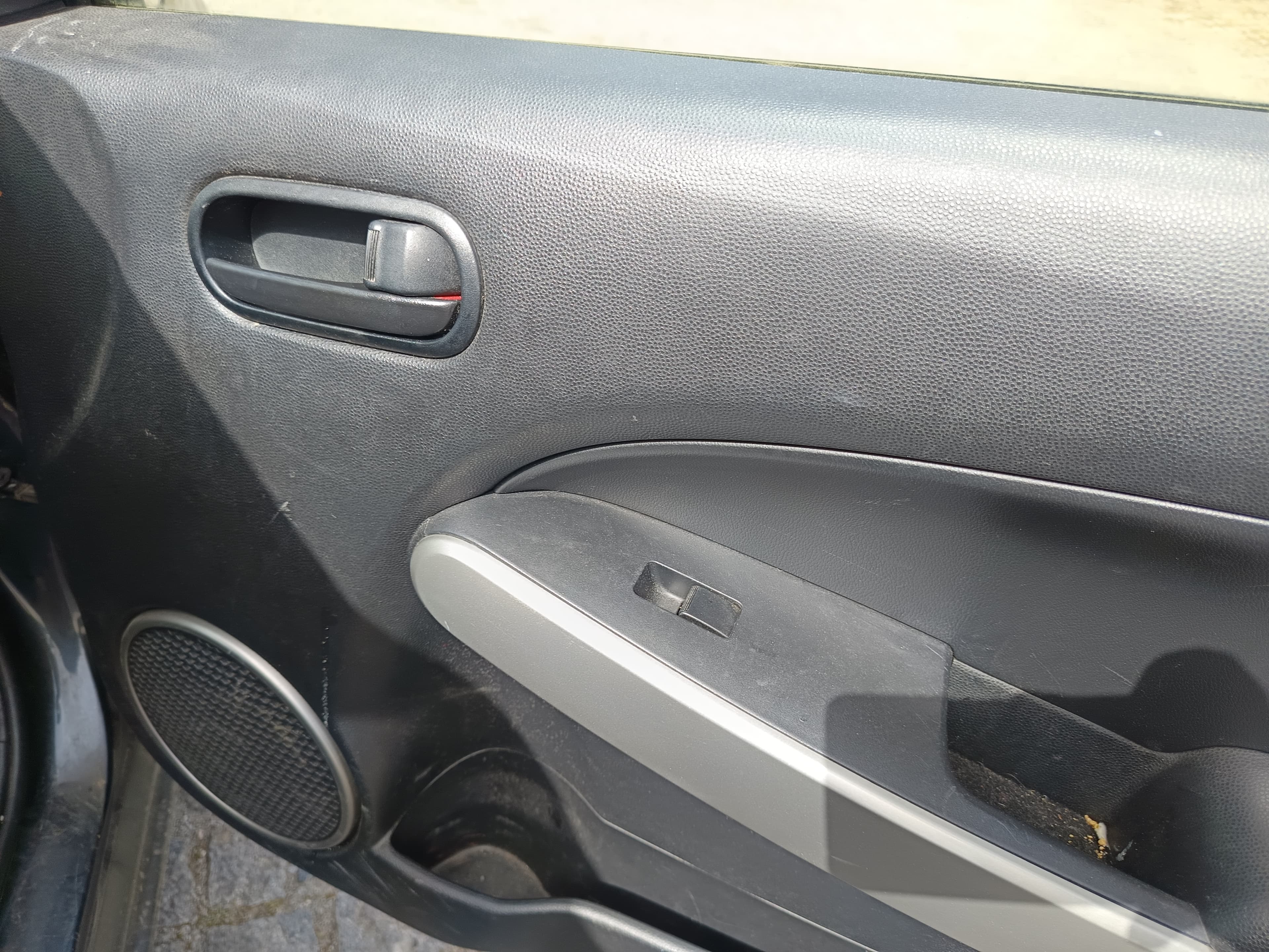 Mazda 2 · Ano 2008 — imagem 28