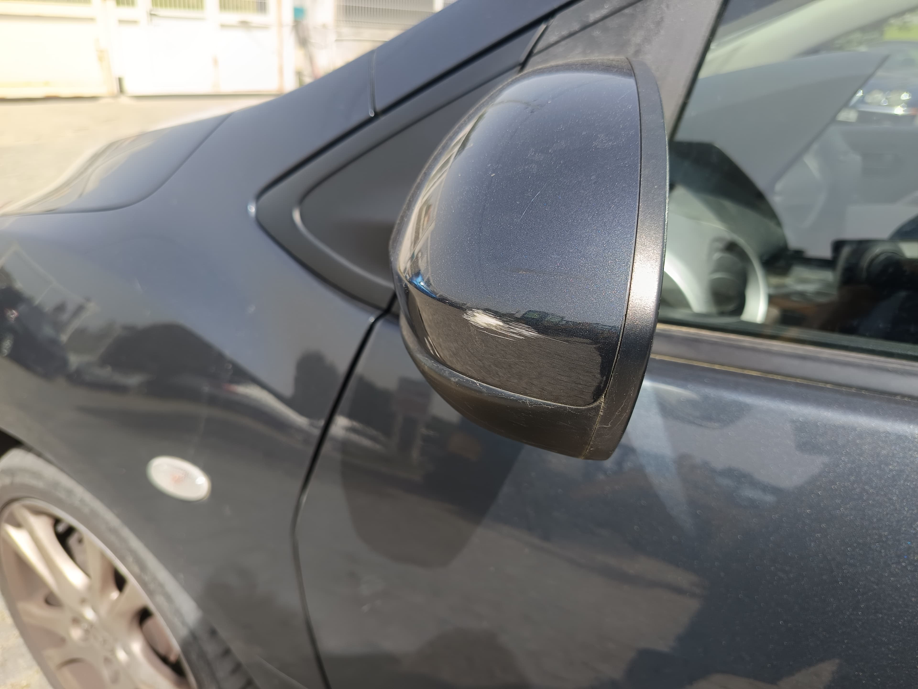 Mazda 2 · Ano 2008 — imagem 17