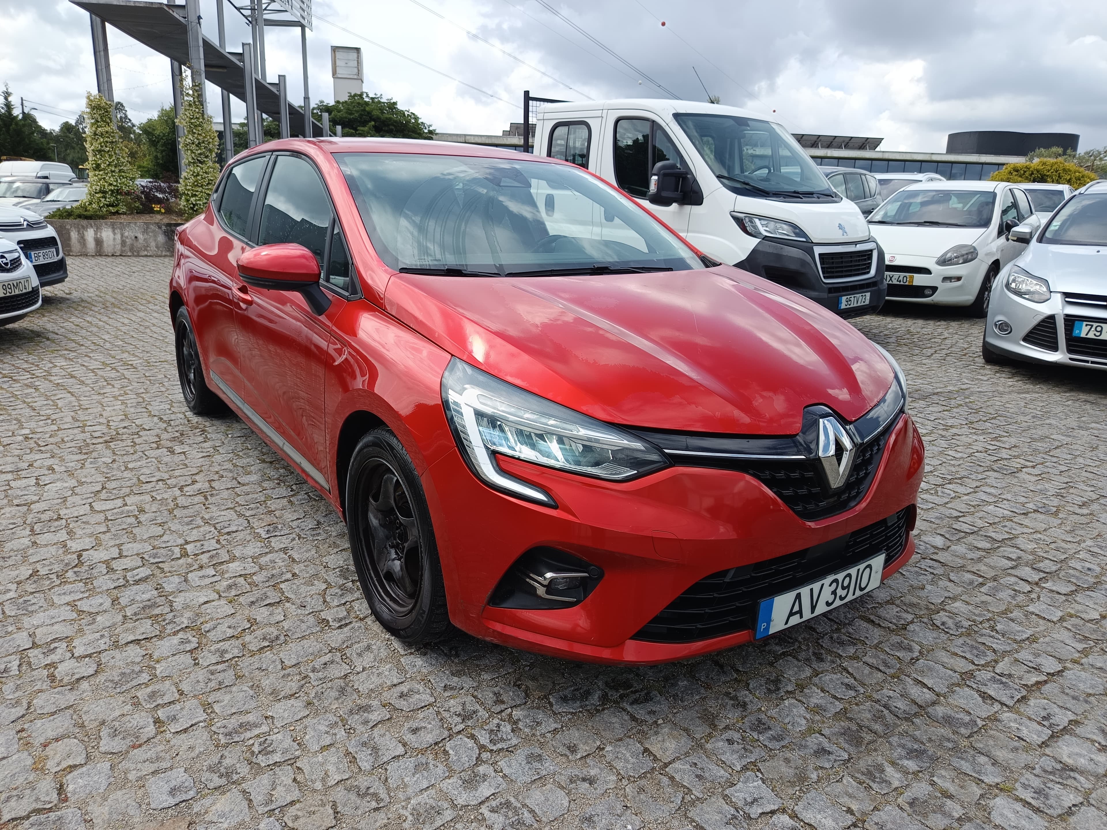 Renault Clio · Ano 2020 — image 3