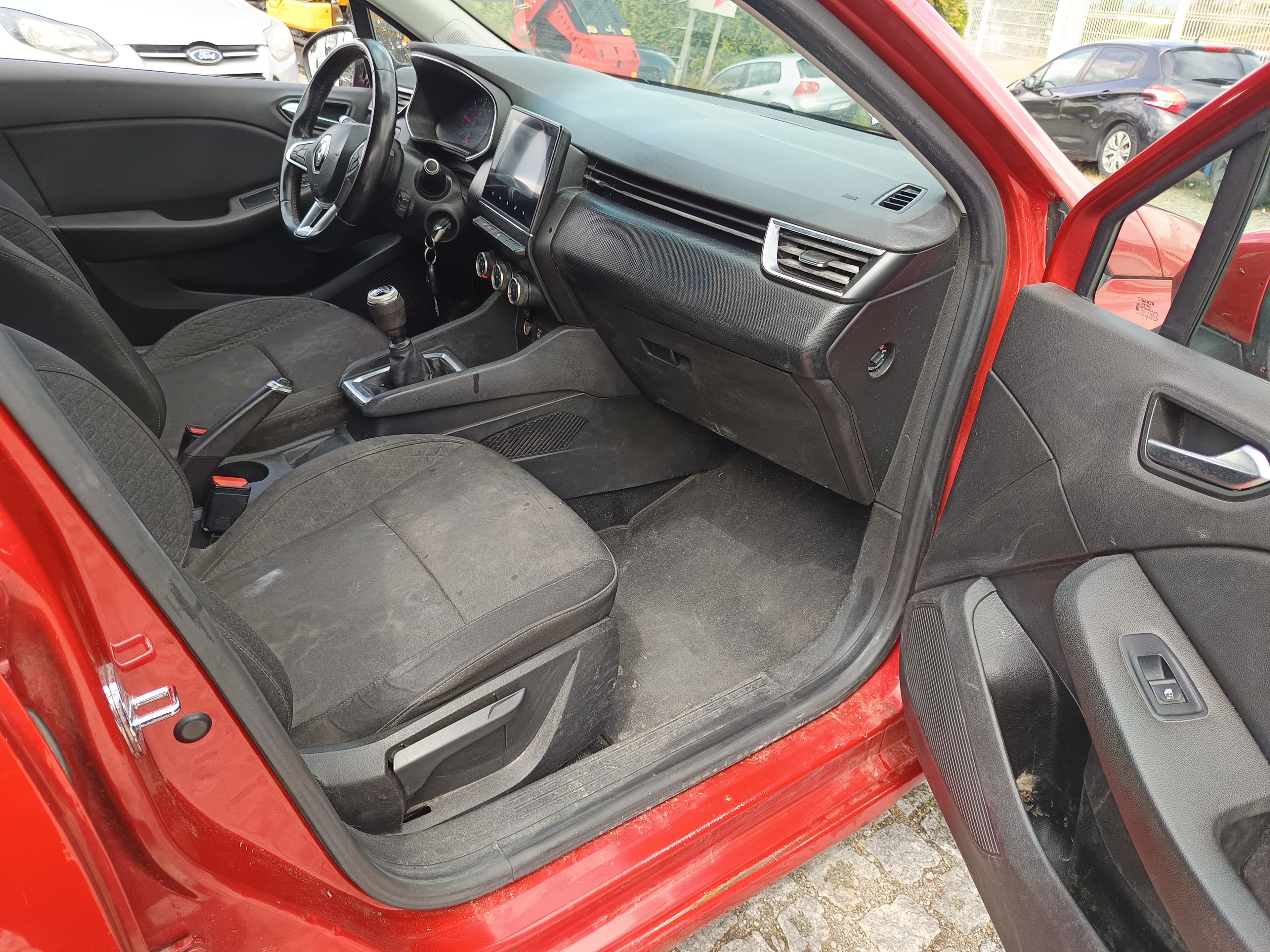 Renault Clio · Ano 2020 — image 29