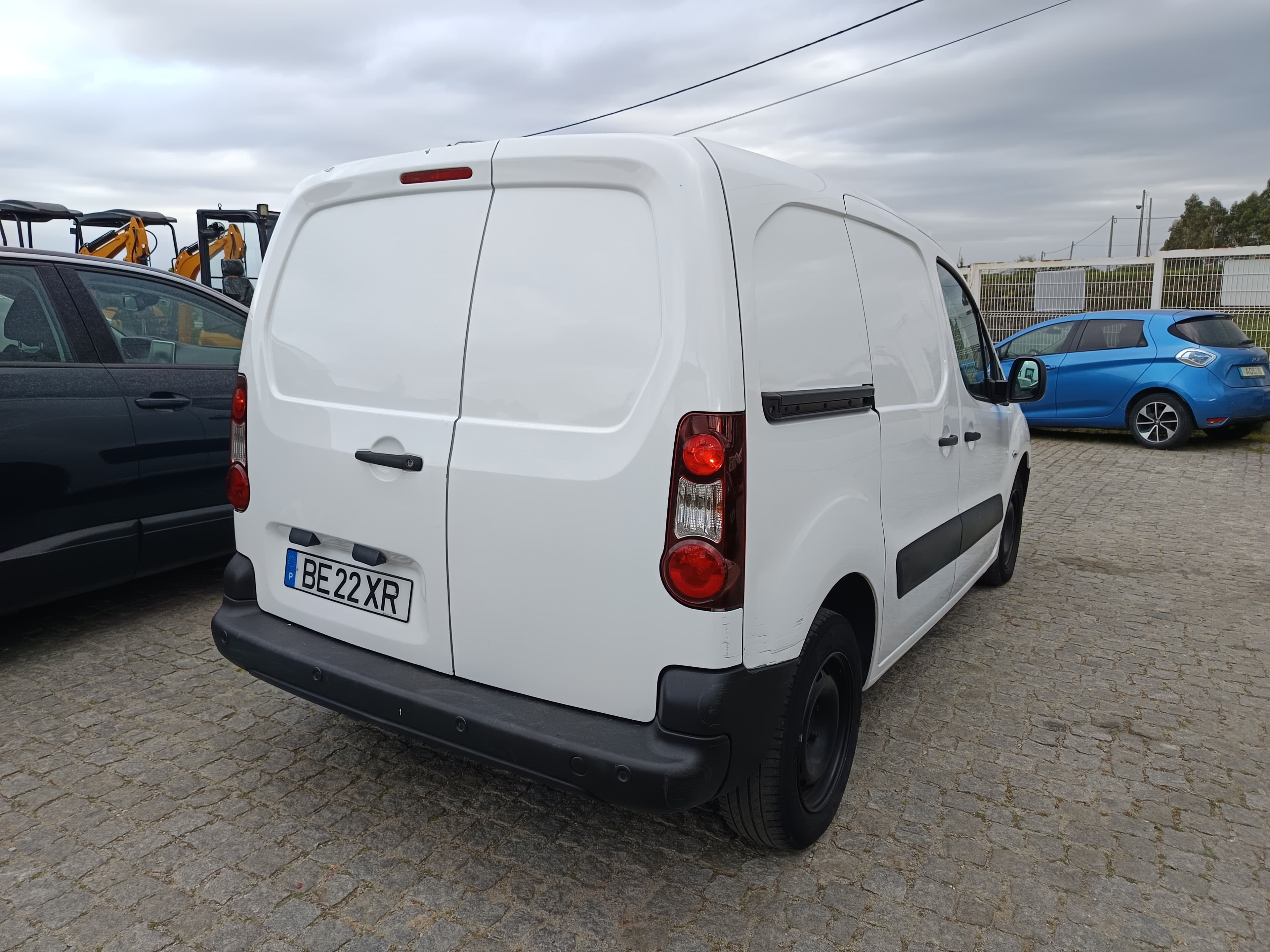 Peugeot Partner · Ano 2014 — image 4