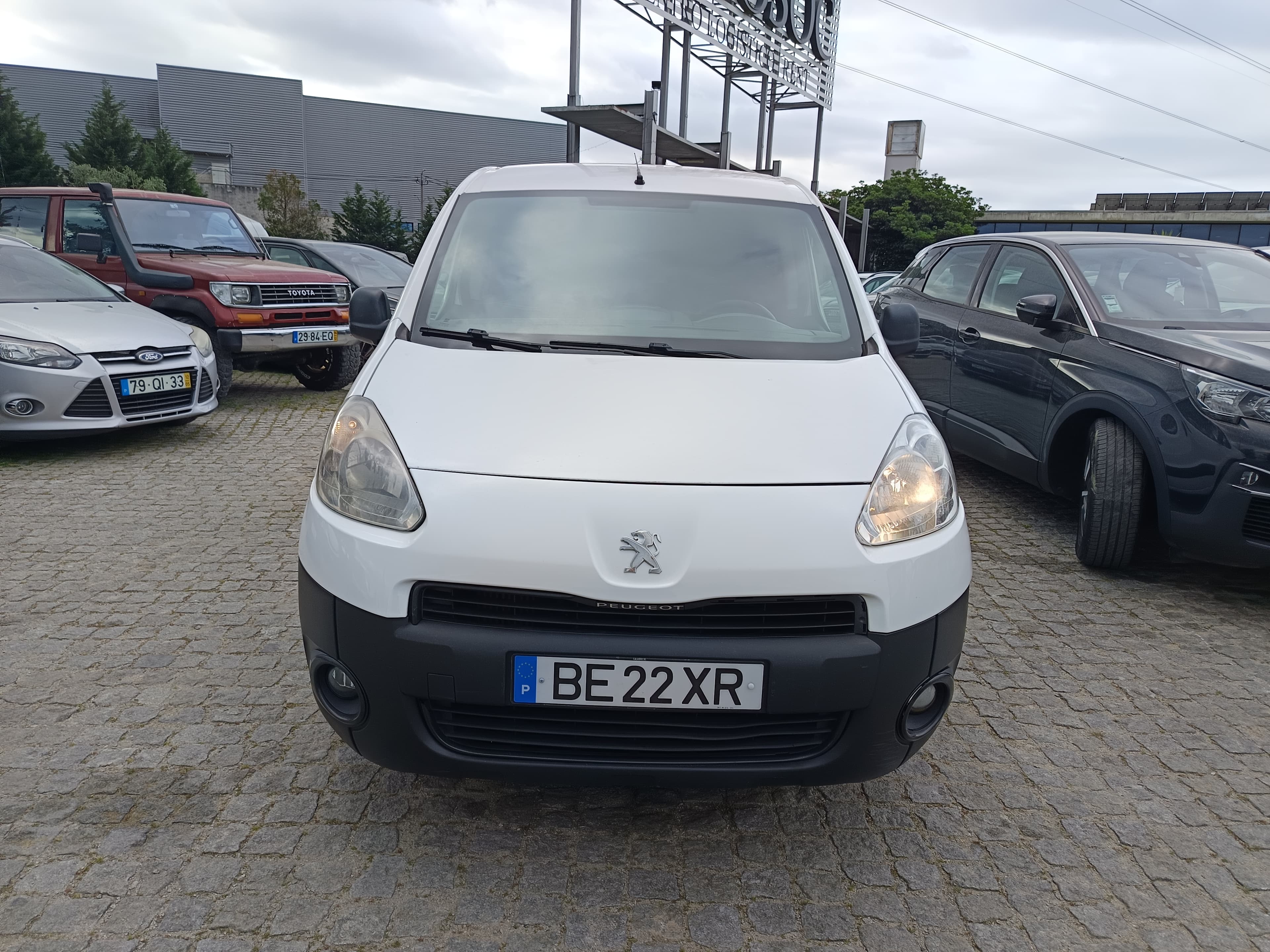 Peugeot Partner · Ano 2014 — image 2