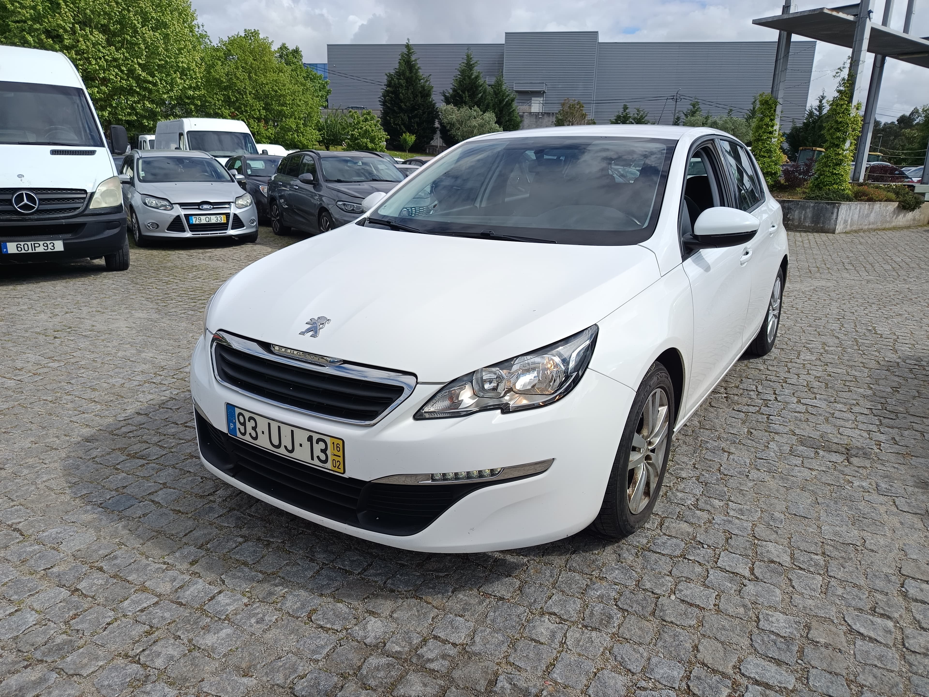 Peugeot 308 · Ano 2016 — image 1