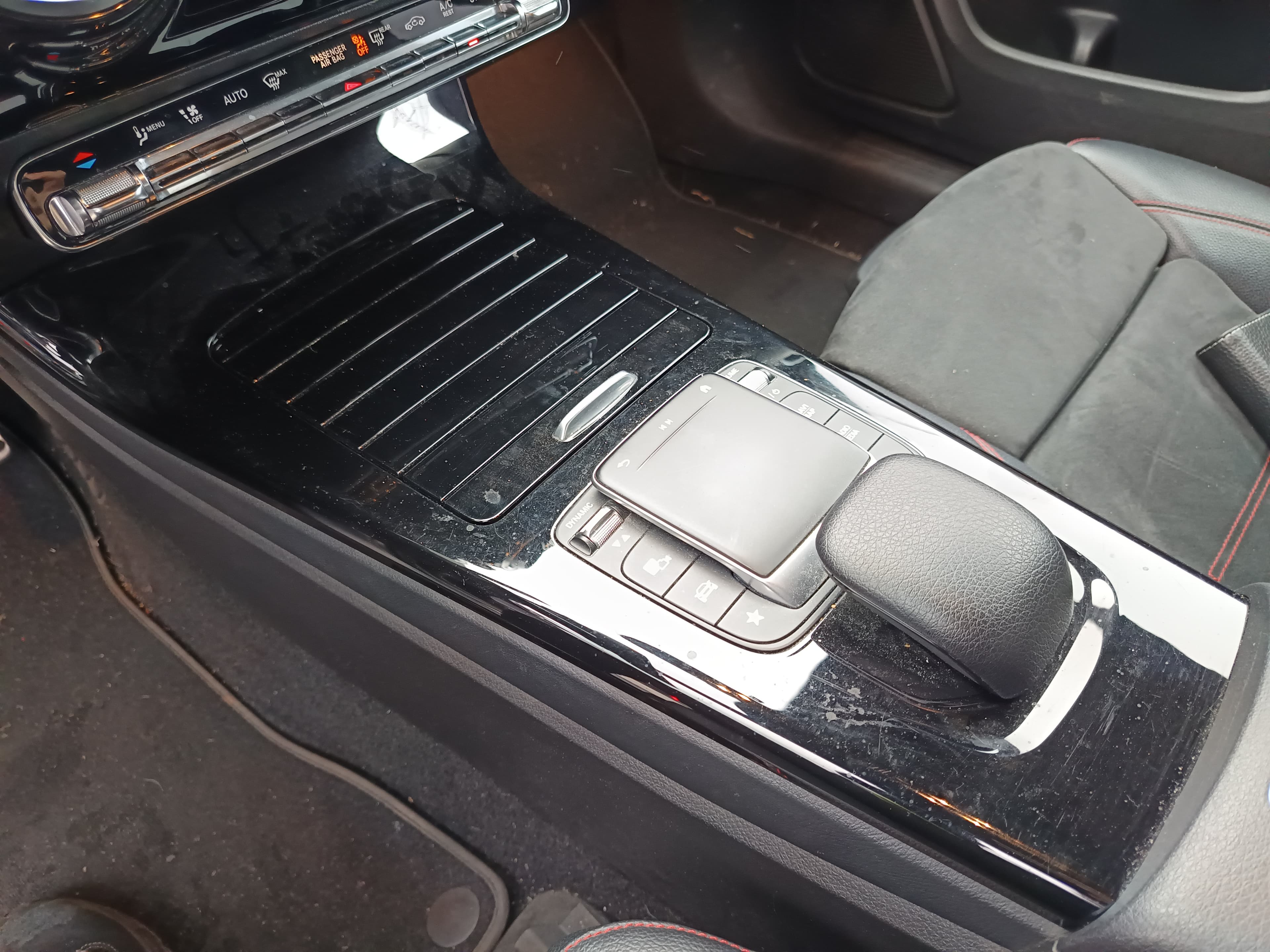 Mercedes-Benz CLA 180D · Ano 2021 — imagem 12