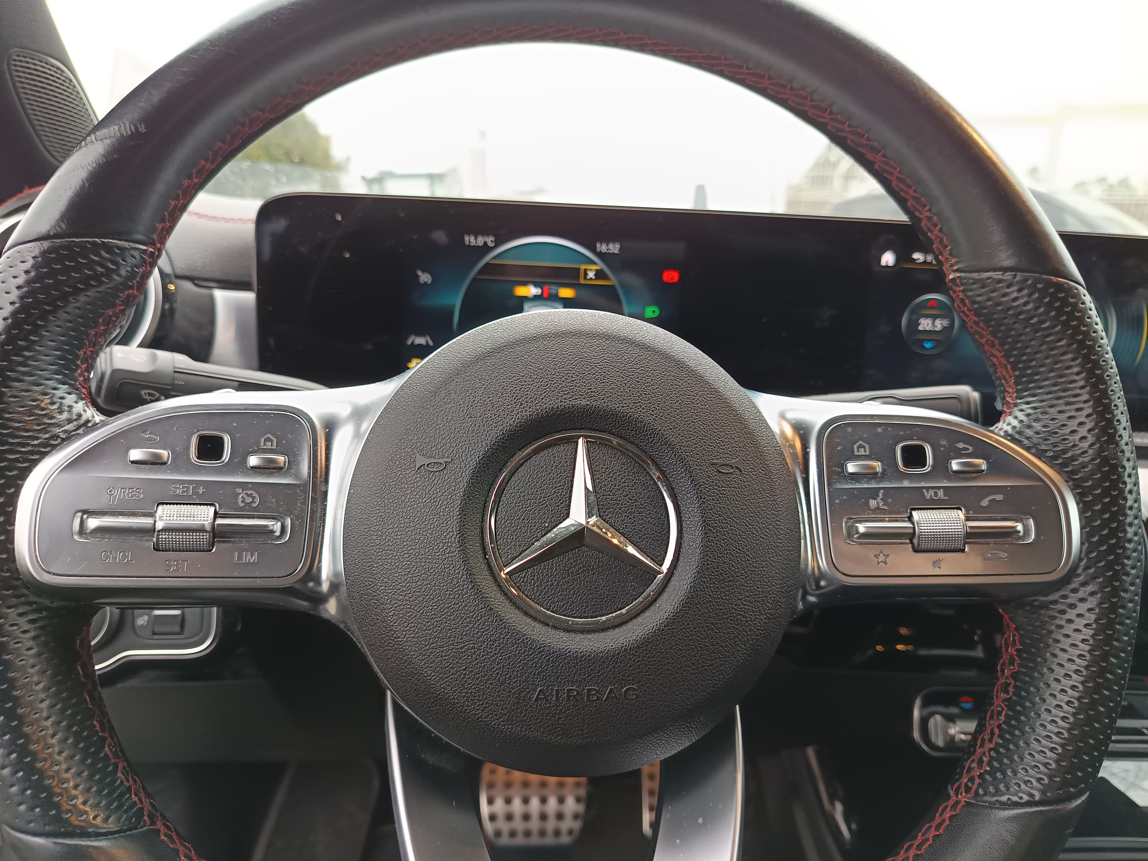 Mercedes-Benz CLA 180D · Ano 2021 — imagem 14