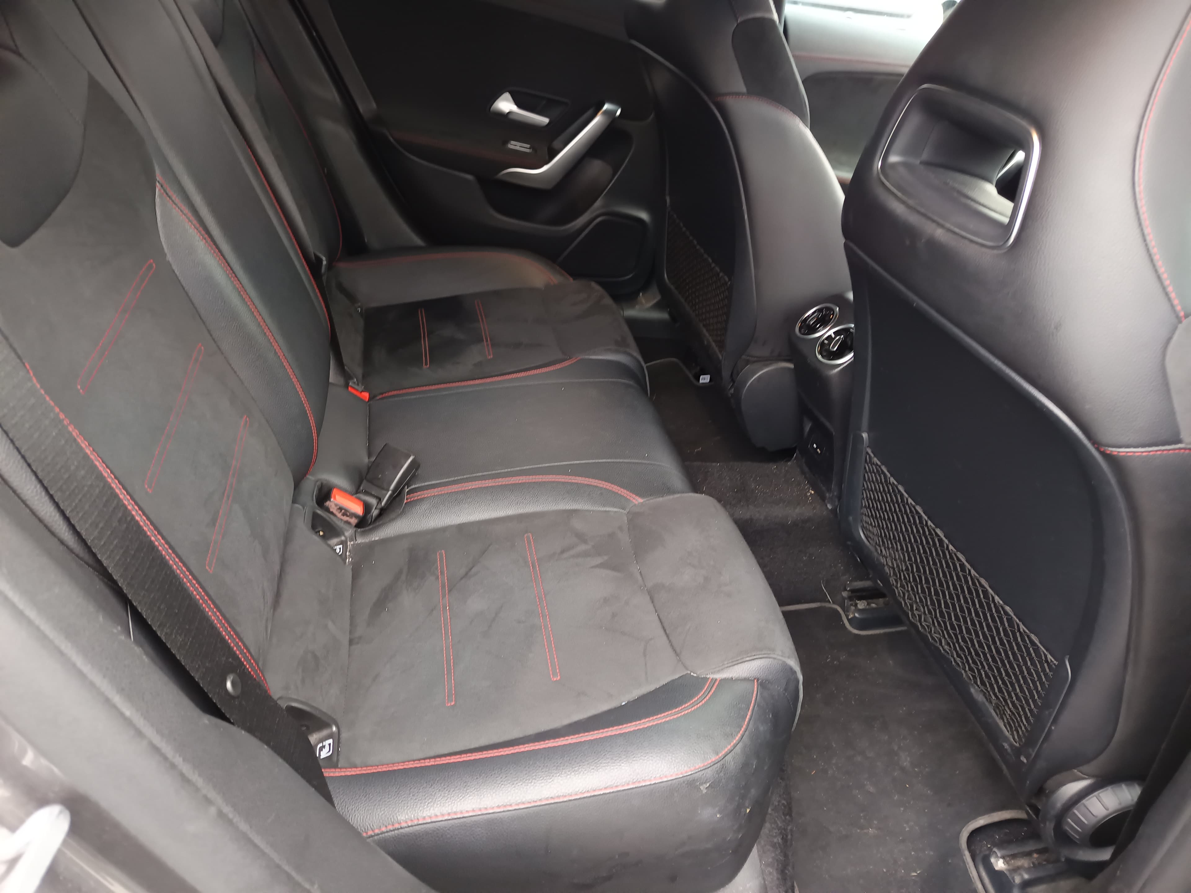 Mercedes-Benz CLA 180D · Ano 2021 — imagem 20
