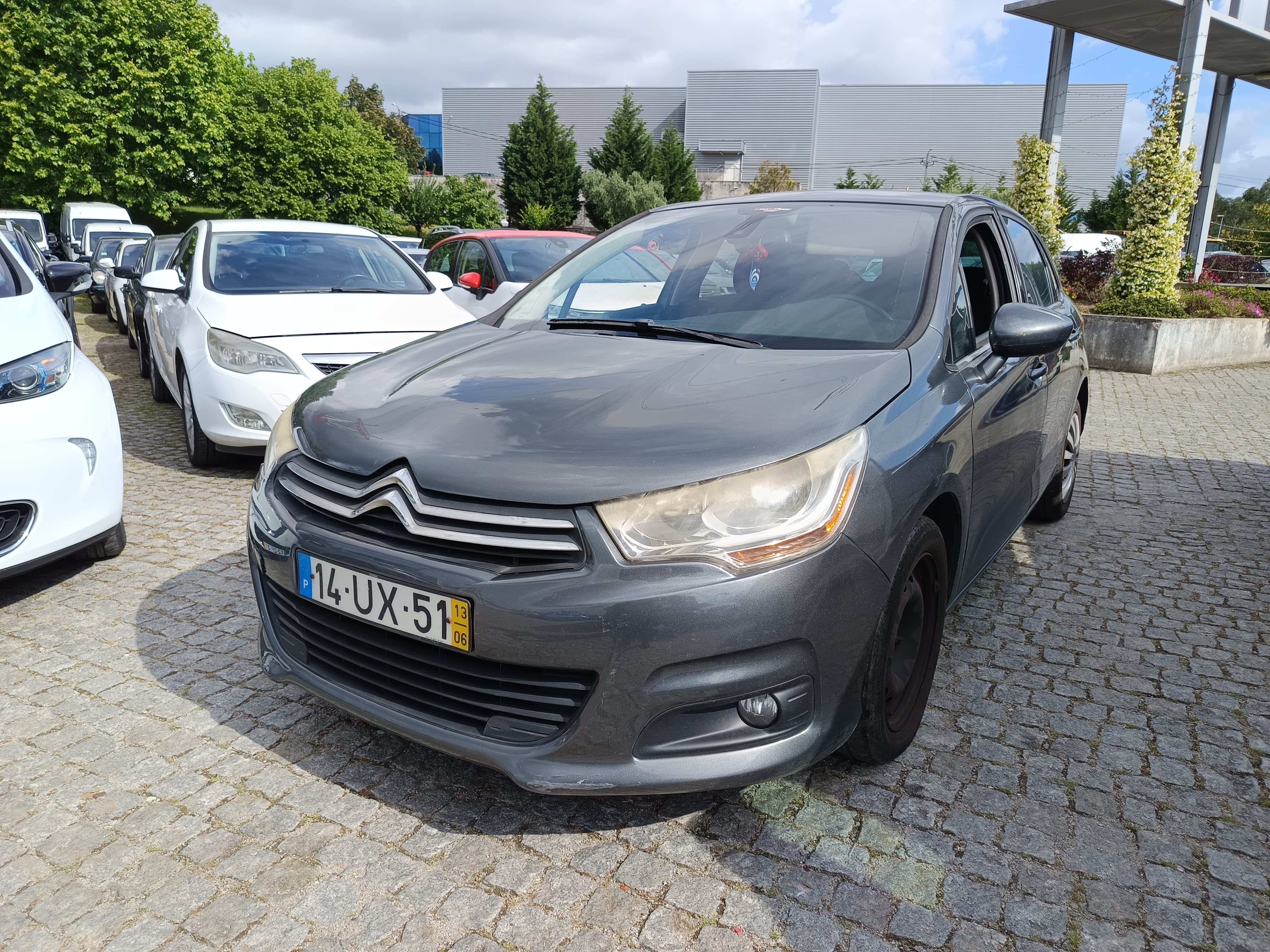 Citroën C4 · Ano 2013 — image 1