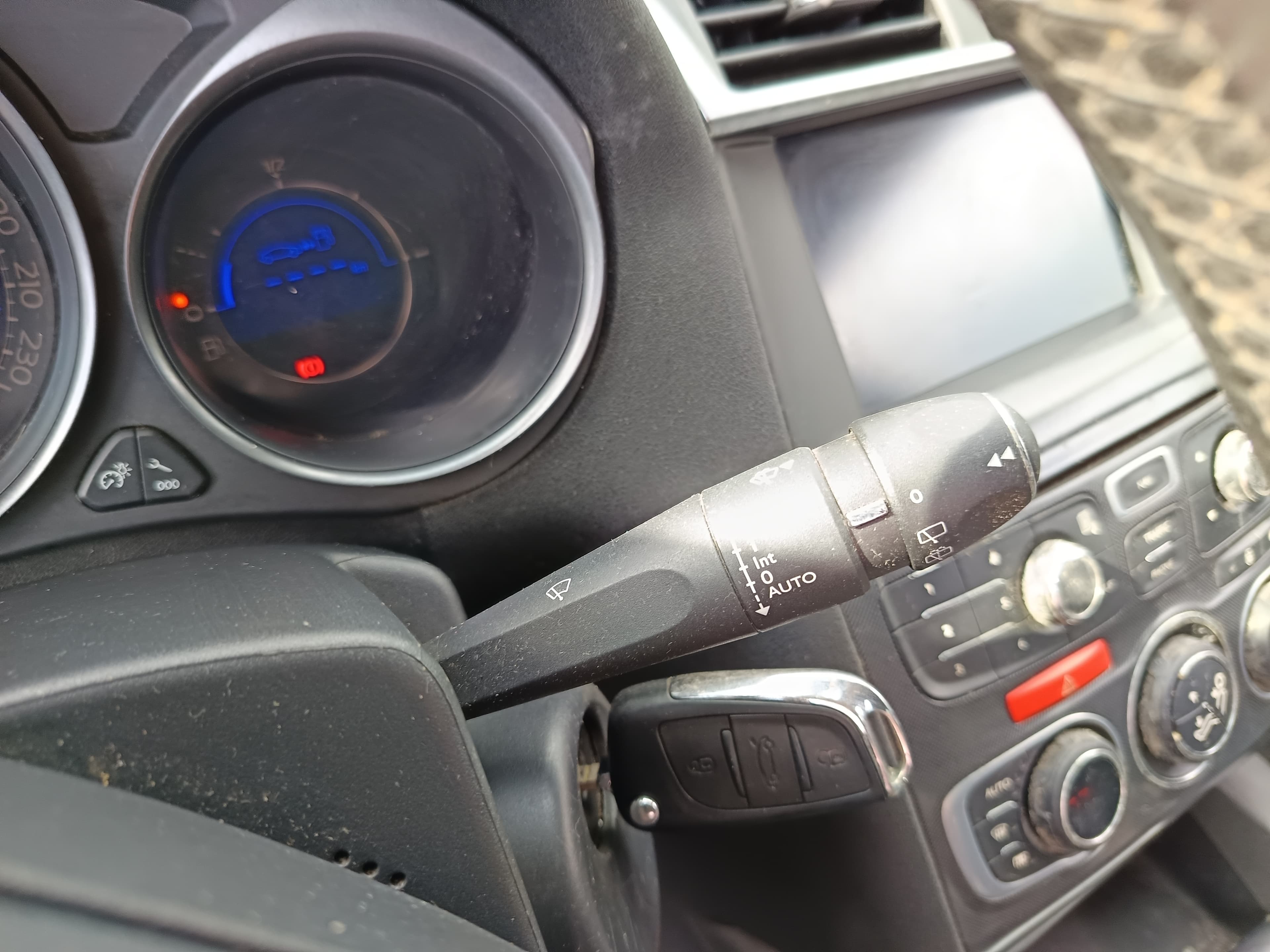 Citroën C4 · Ano 2013 — image 38