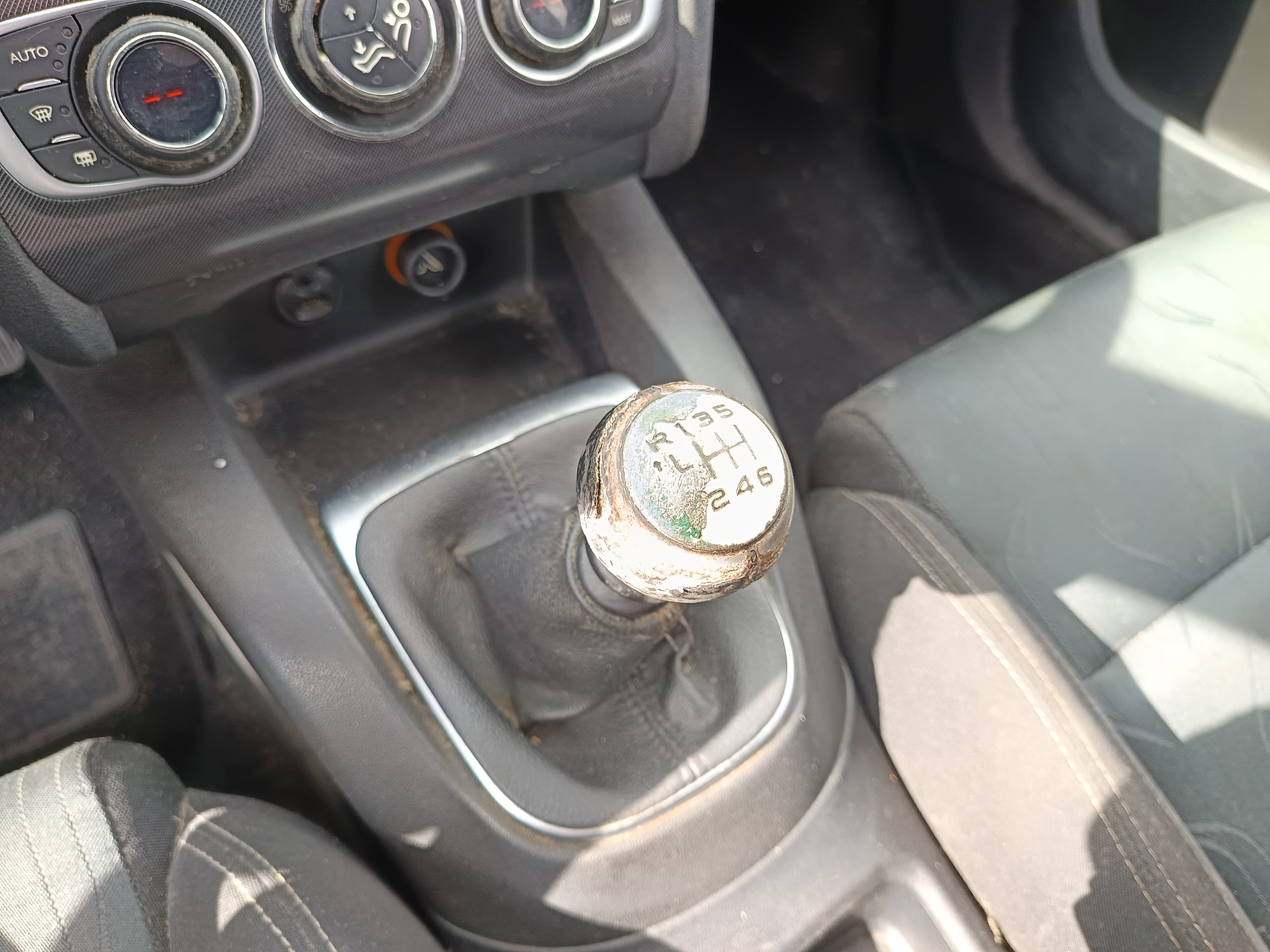 Citroën C4 · Ano 2013 — image 36