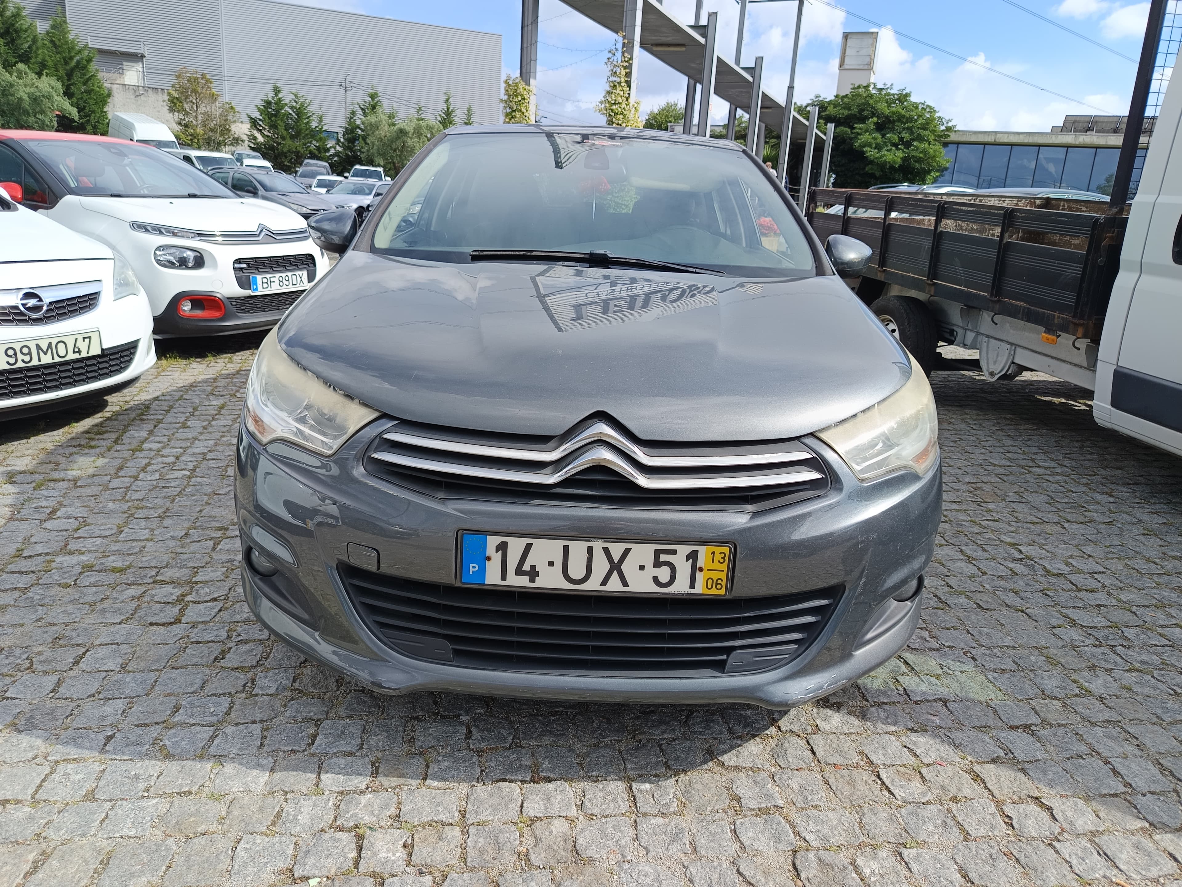 Citroën C4 · Ano 2013 — image 2