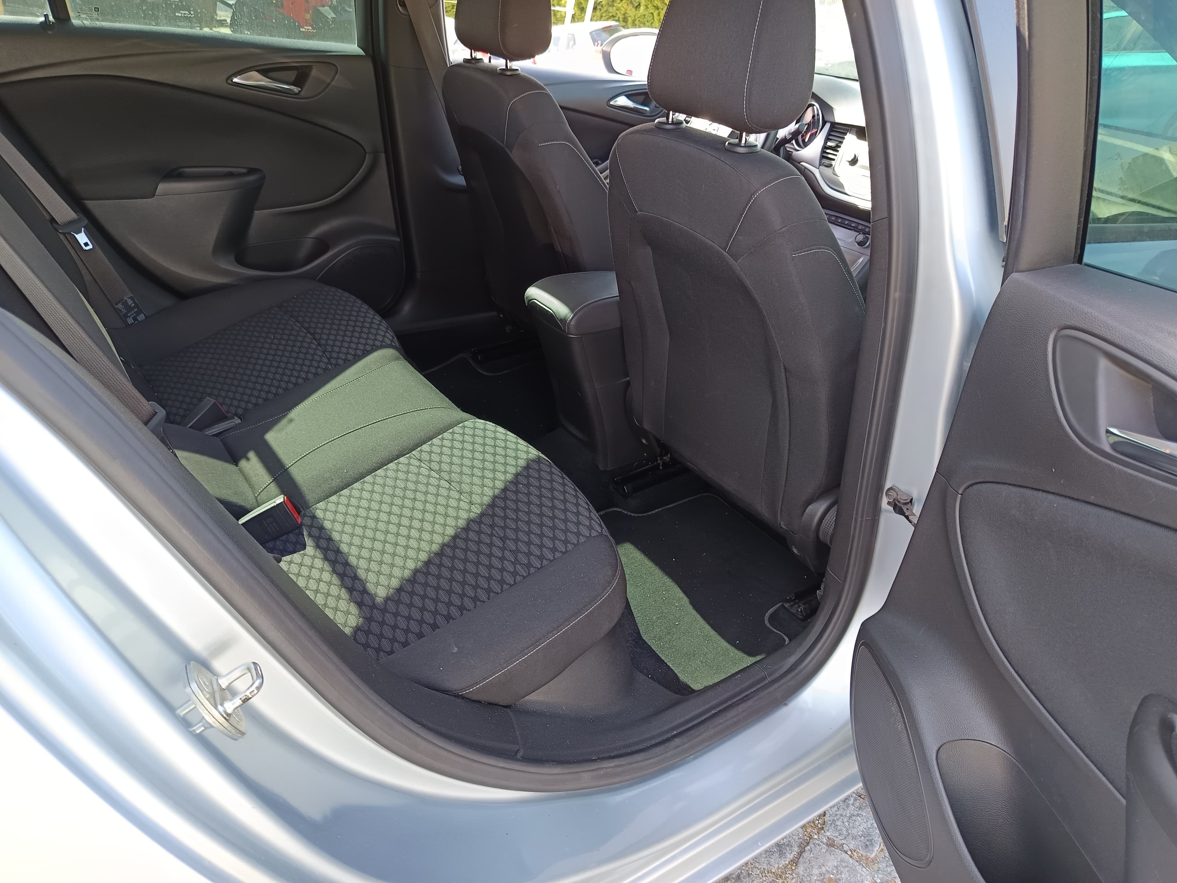 Opel Astra · Ano 2018 — imagen 19
