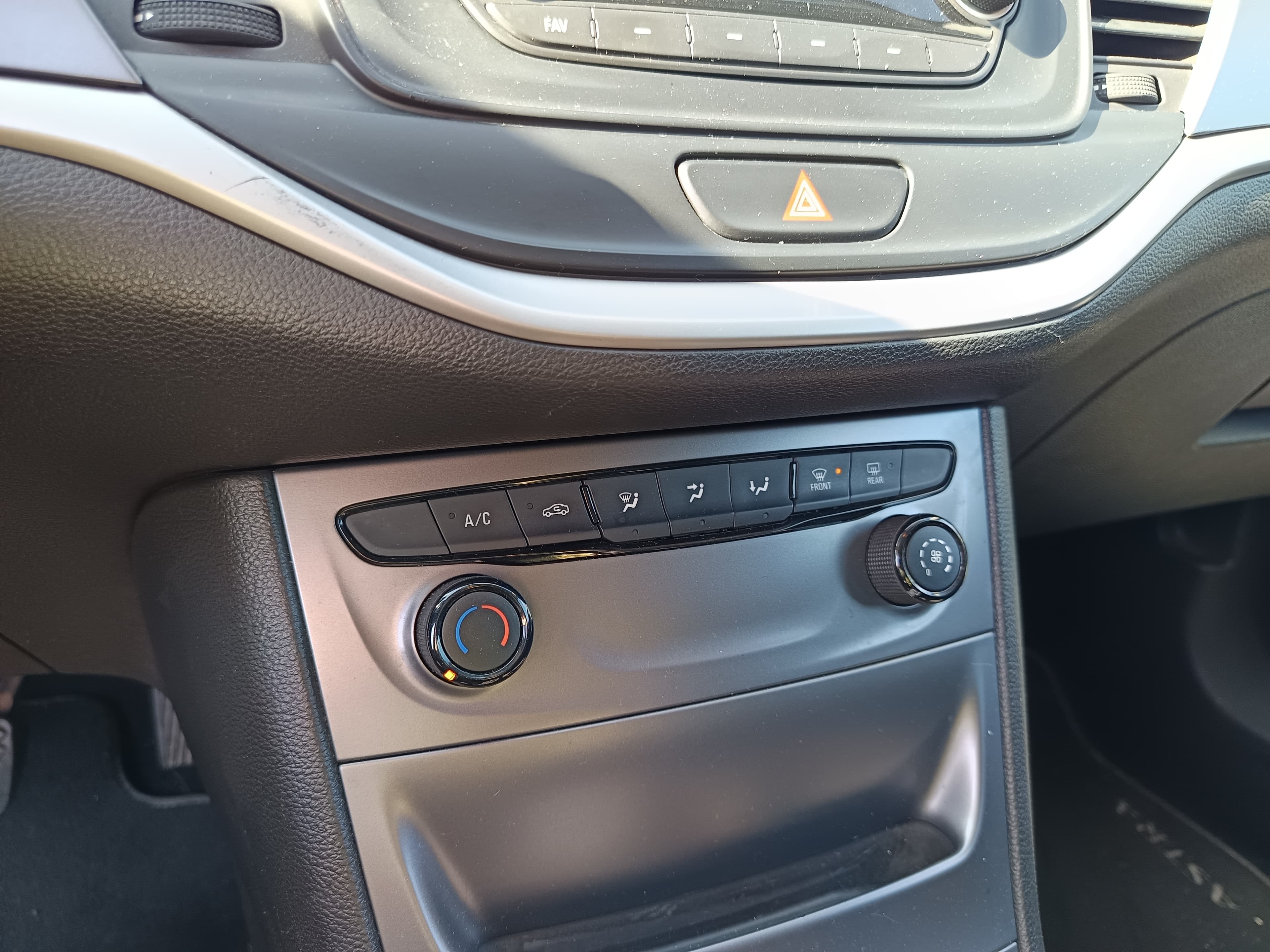Opel Astra · Ano 2018 — imagen 36
