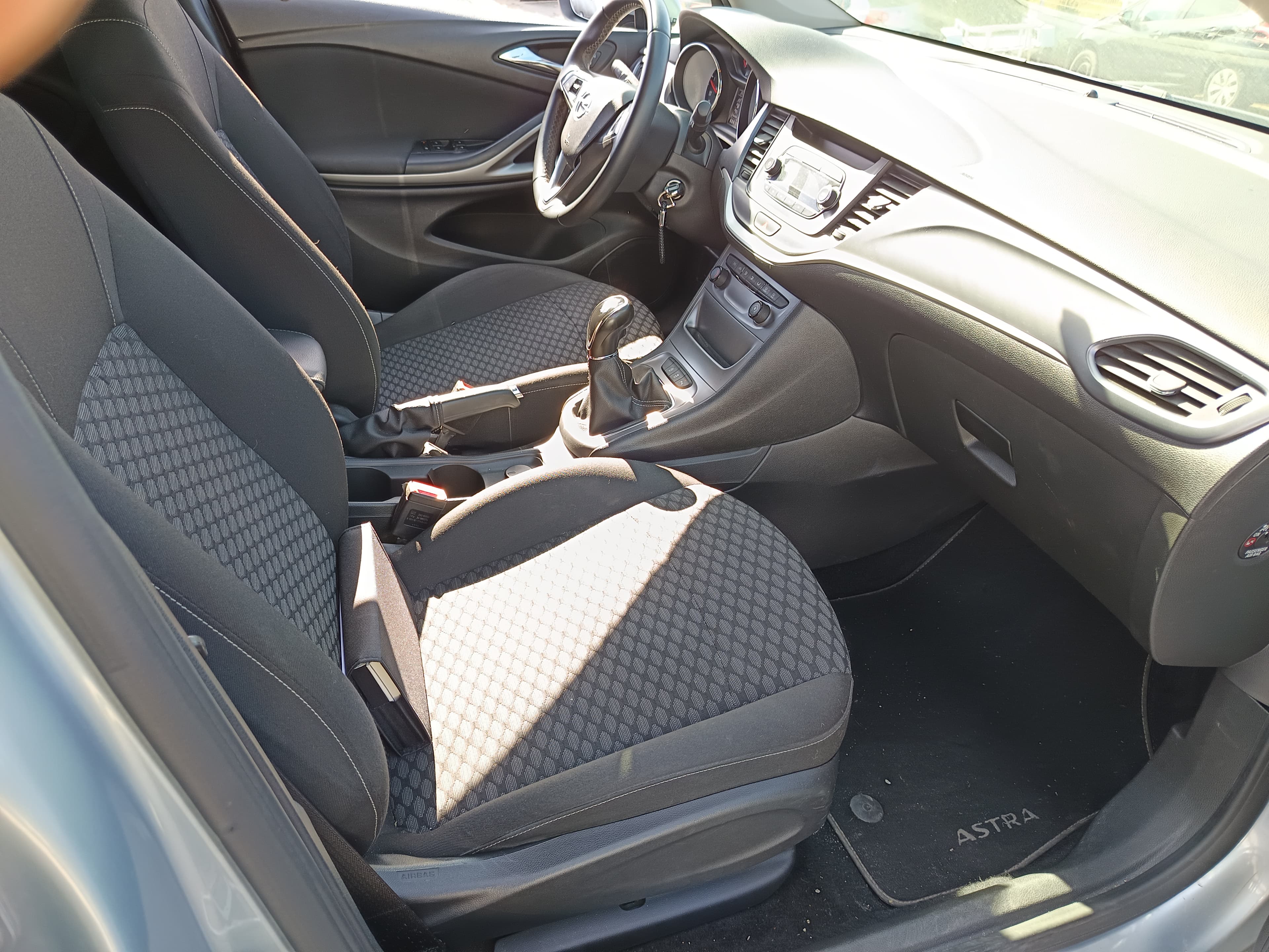 Opel Astra · Ano 2018 — imagen 24