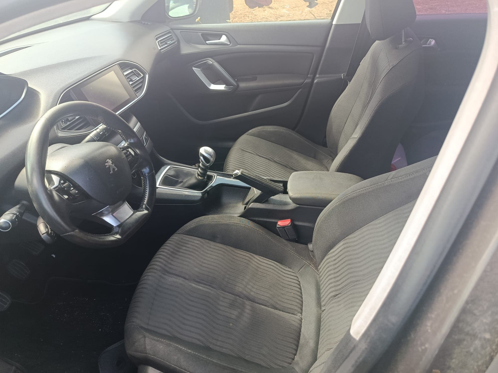 Peugeot 308 · Ano 2014 — image 9
