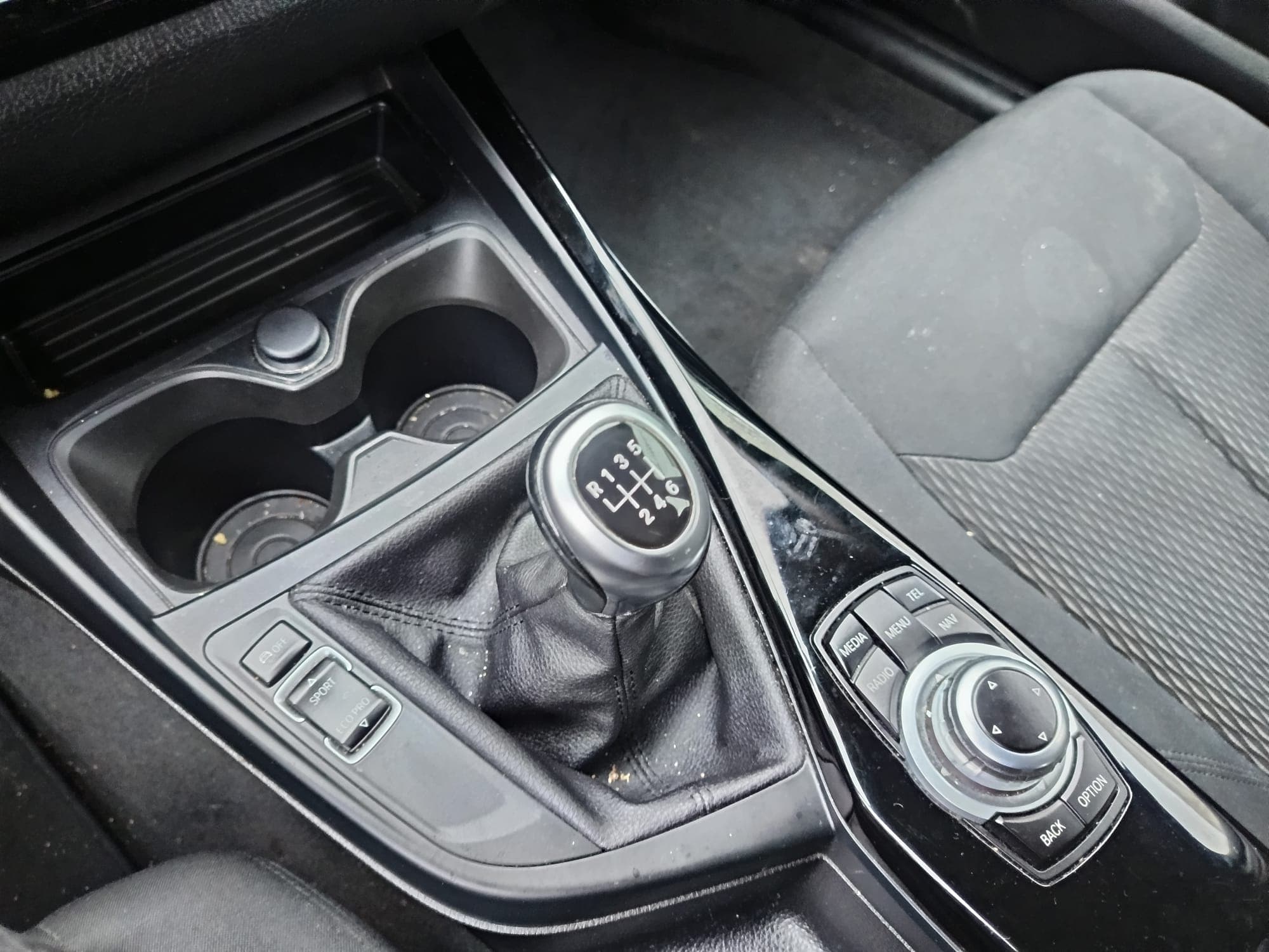 BMW 116 d · Ano 2016 — image 14