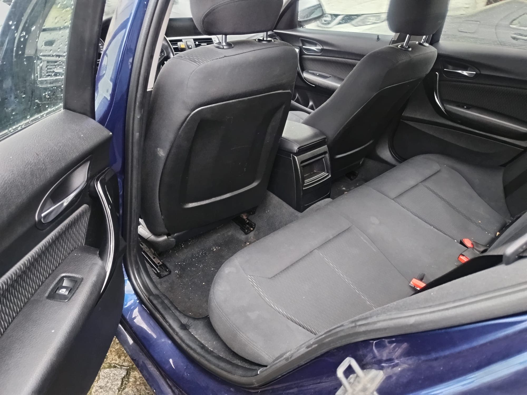 BMW 116 d · Ano 2016 — image 24