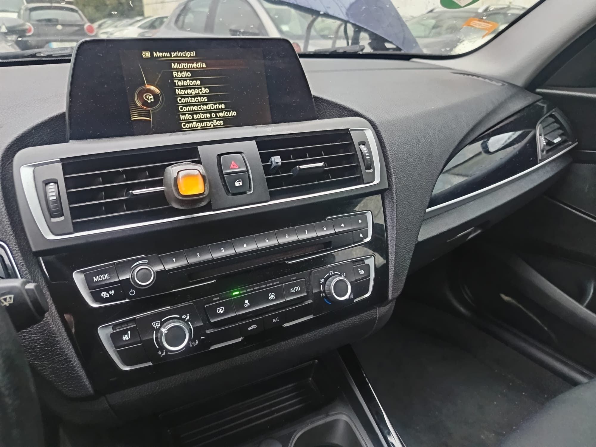 BMW 116 d · Ano 2016 — image 13
