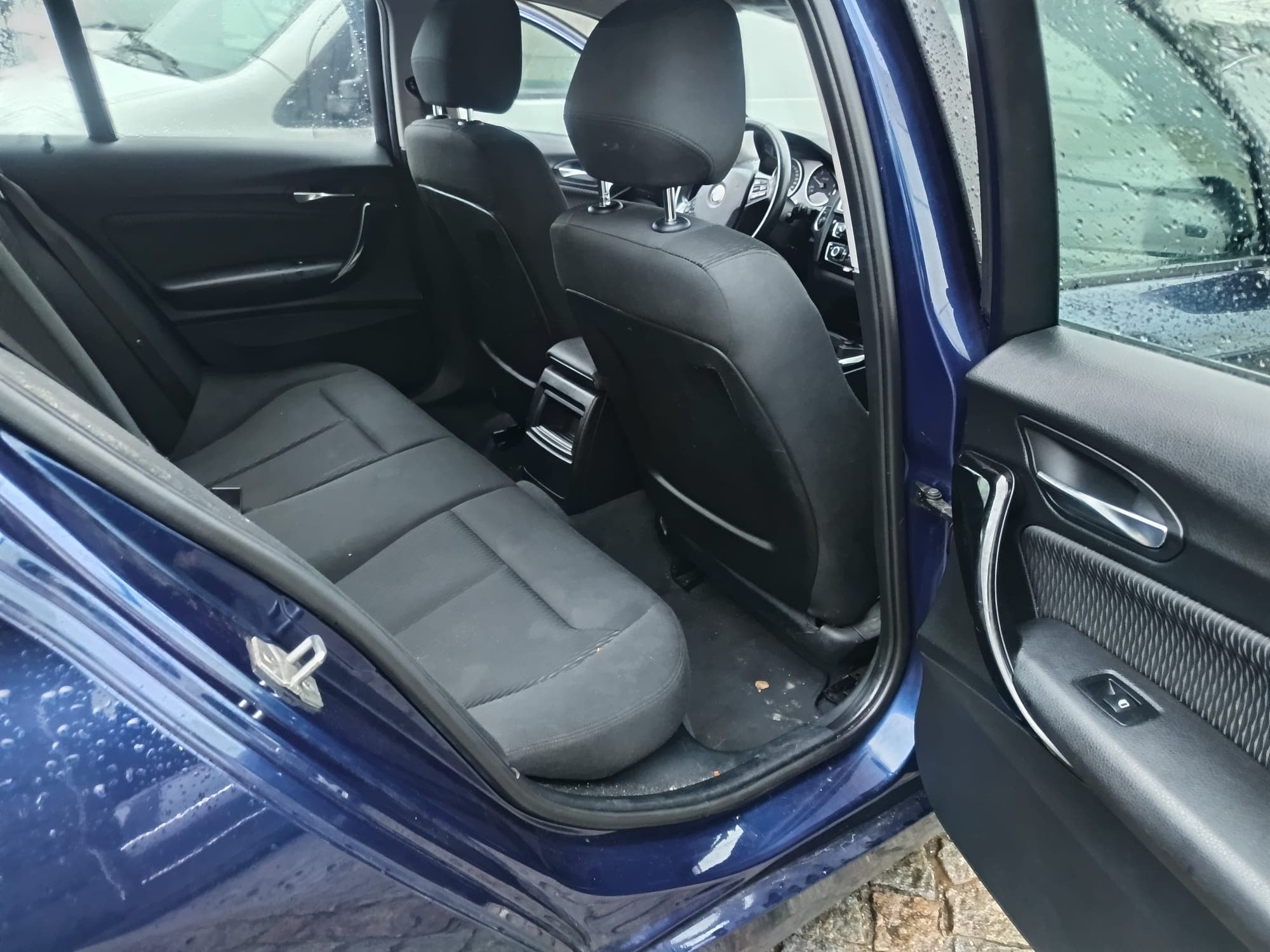 BMW 116 d · Ano 2016 — image 21