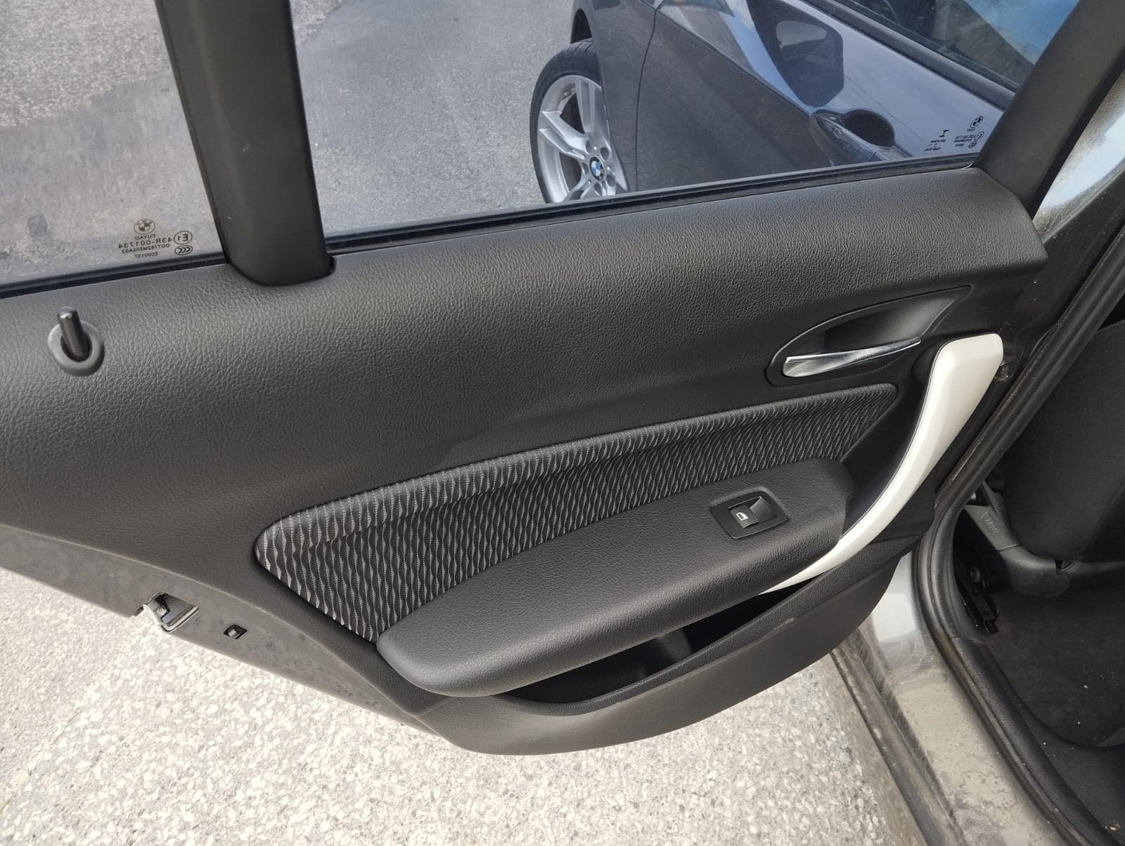 BMW 116d · Ano 2018 — image 22
