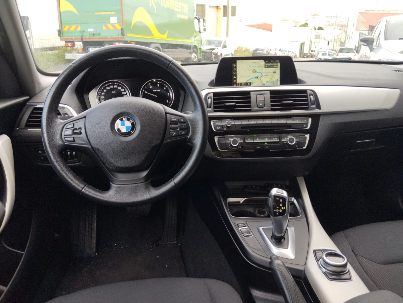 BMW 116d · Ano 2018 — image 9
