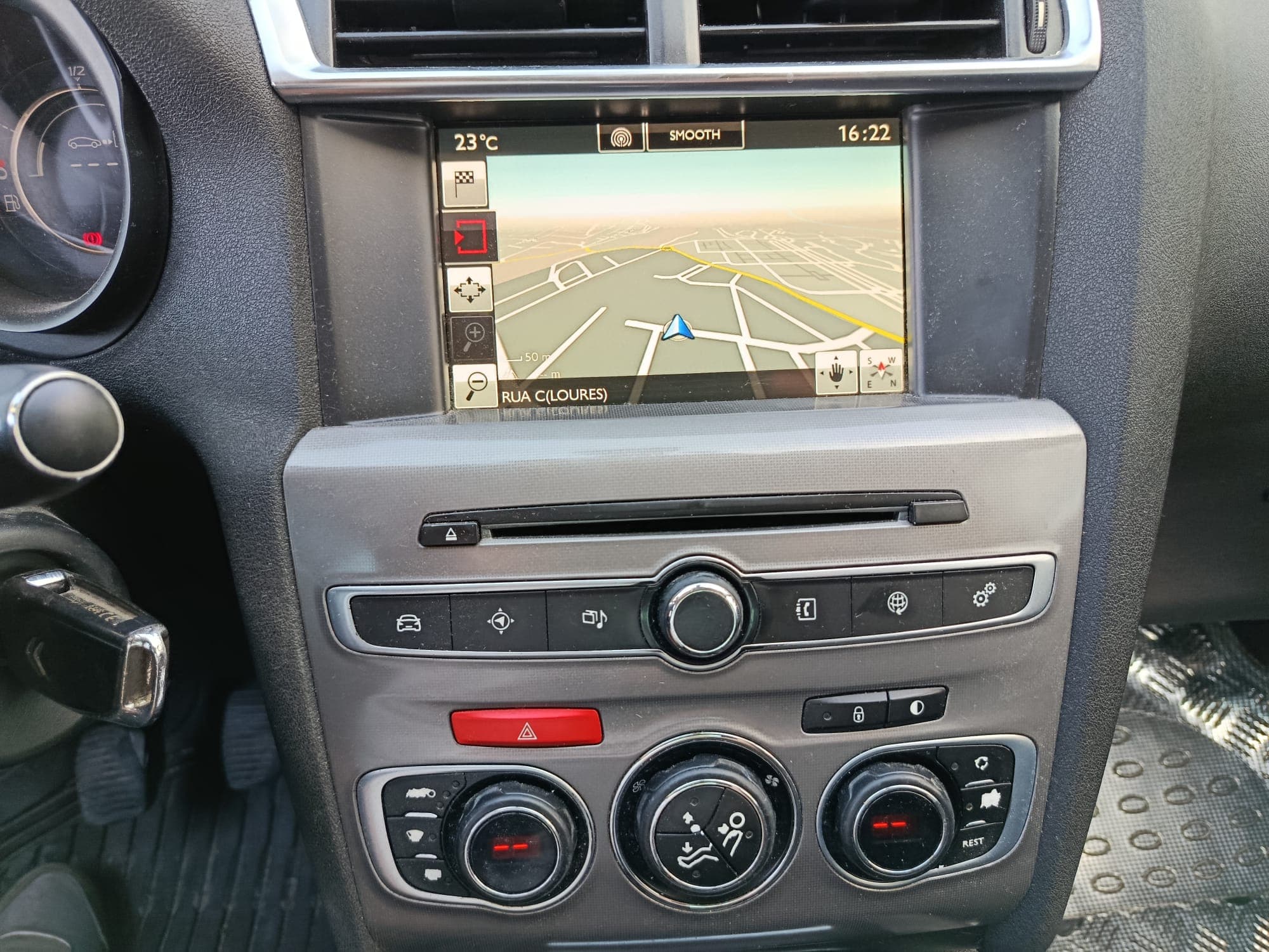 Citroën C4 · Ano 2016 — imagem 21