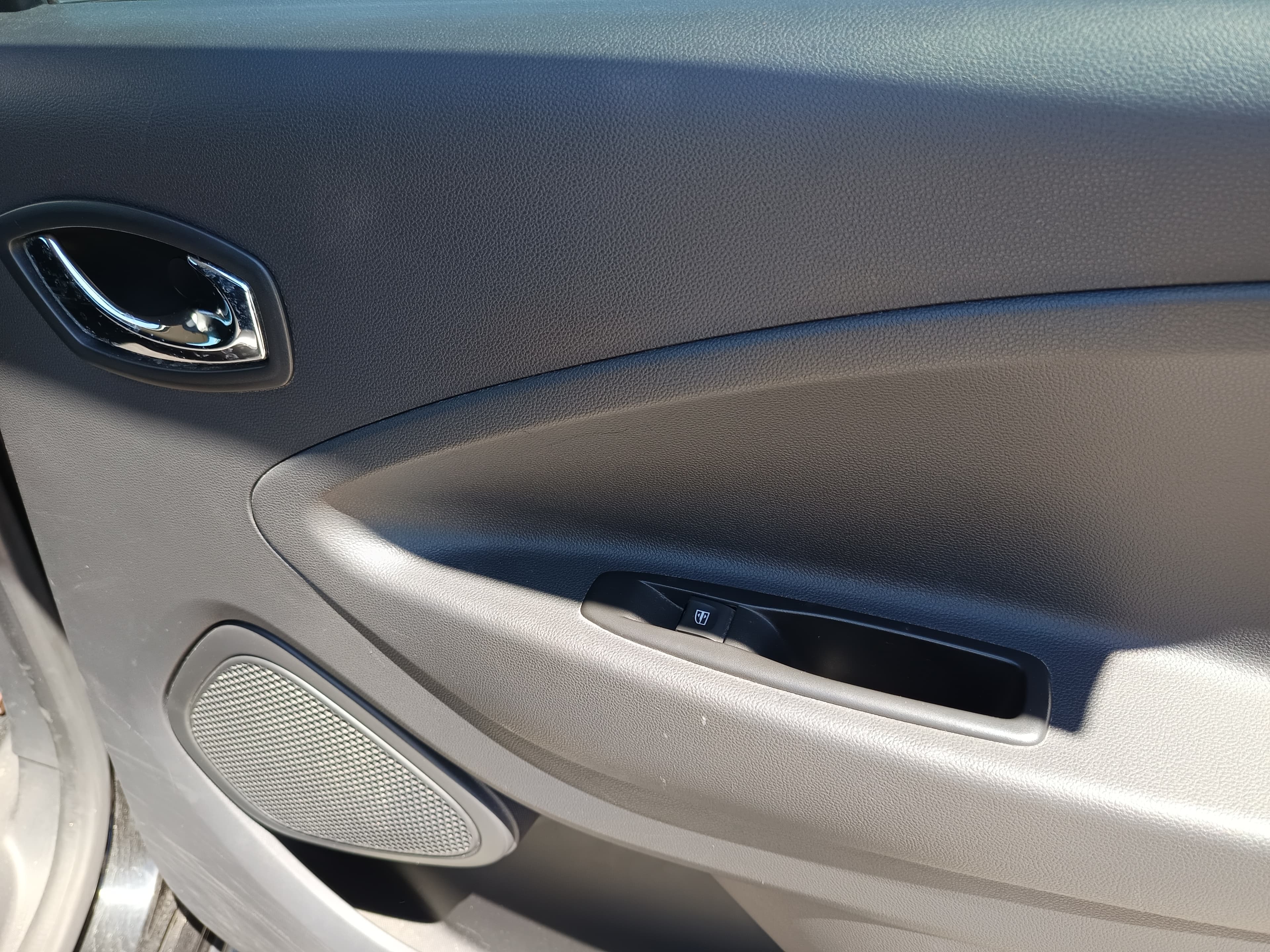 Renault Zoe · Ano 2019 — imagen 21