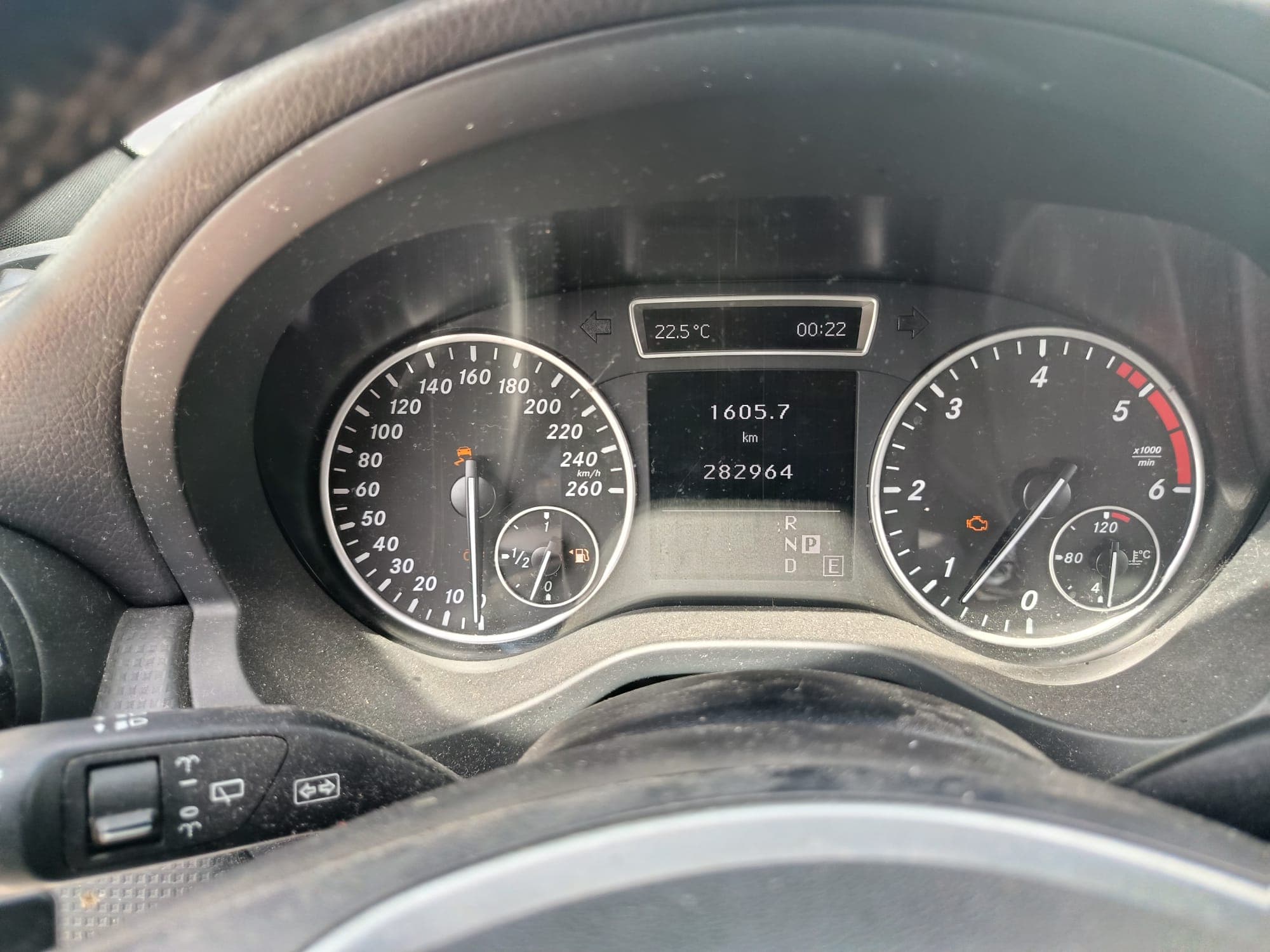 Mercedes-Benz A 180 · Year 2013 — image 14