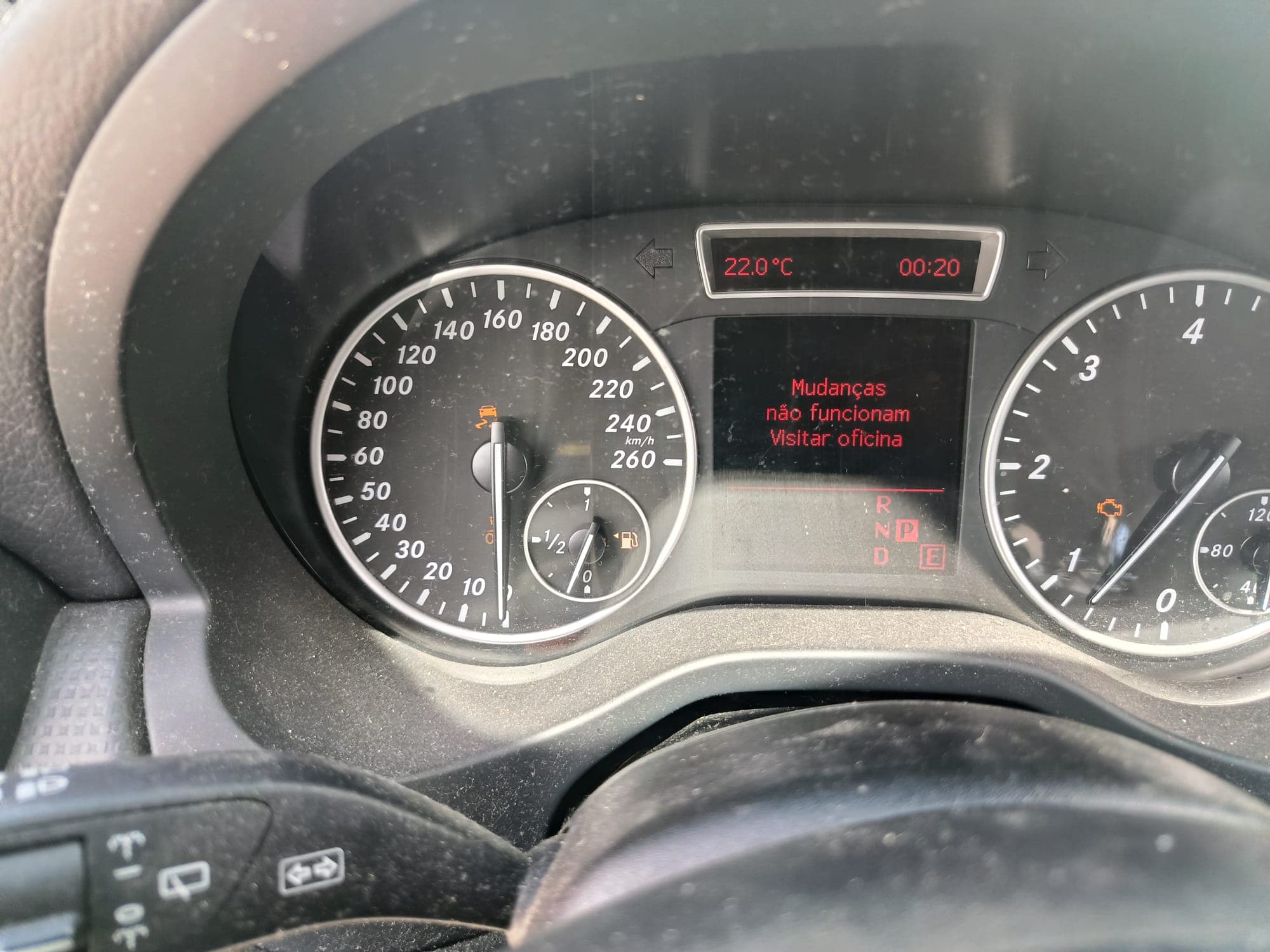 Mercedes-Benz A 180 · Year 2013 — image 15