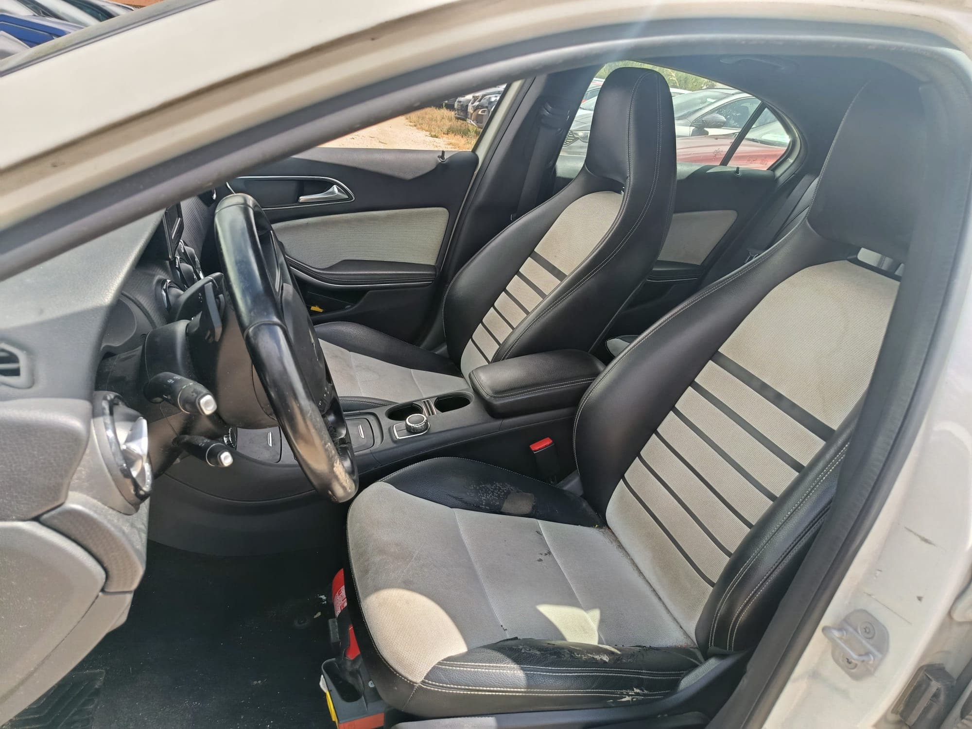 Mercedes-Benz A 180 · Year 2013 — image 23