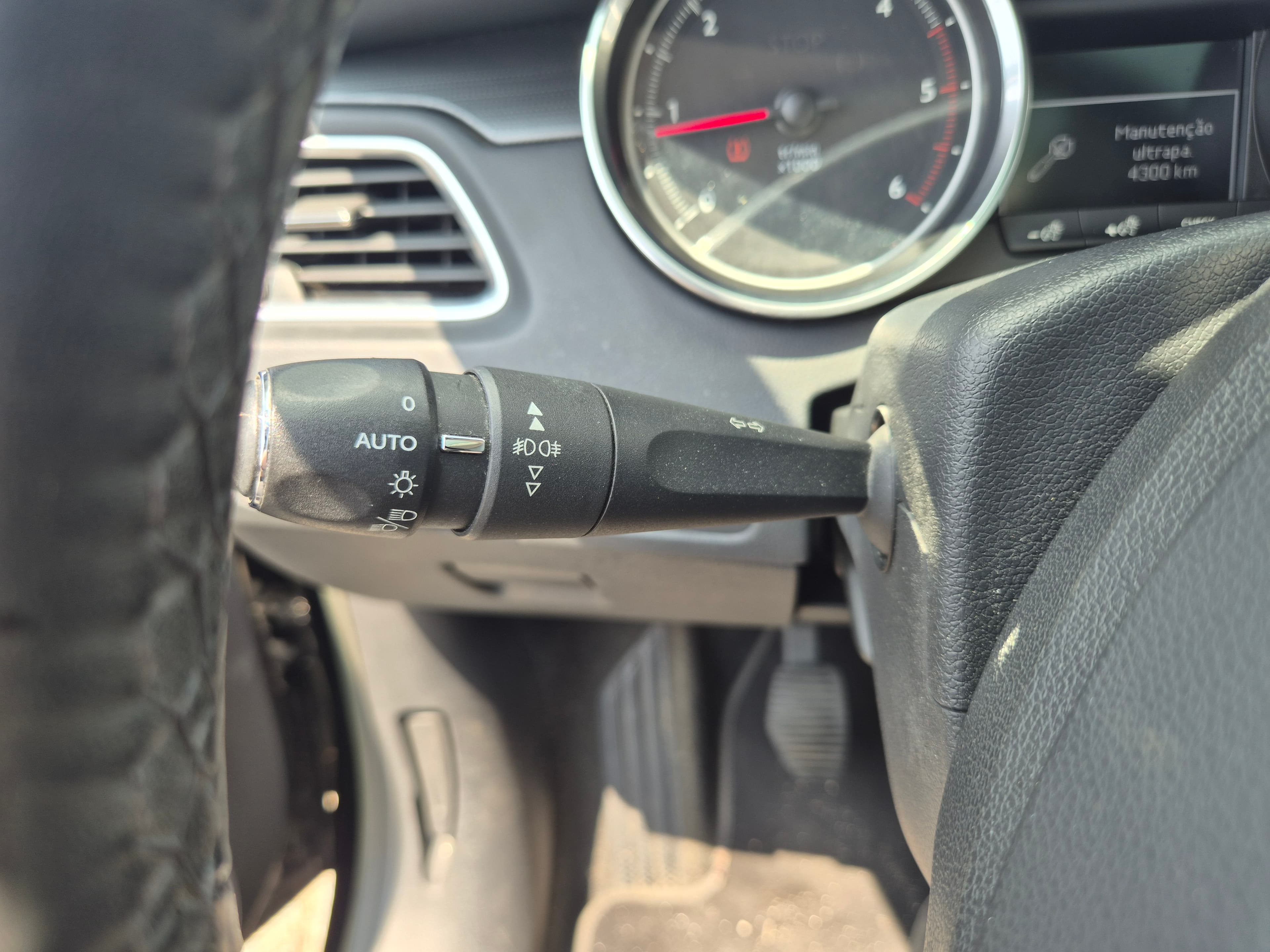 Peugeot 508 · Ano 2014 — imagem 34