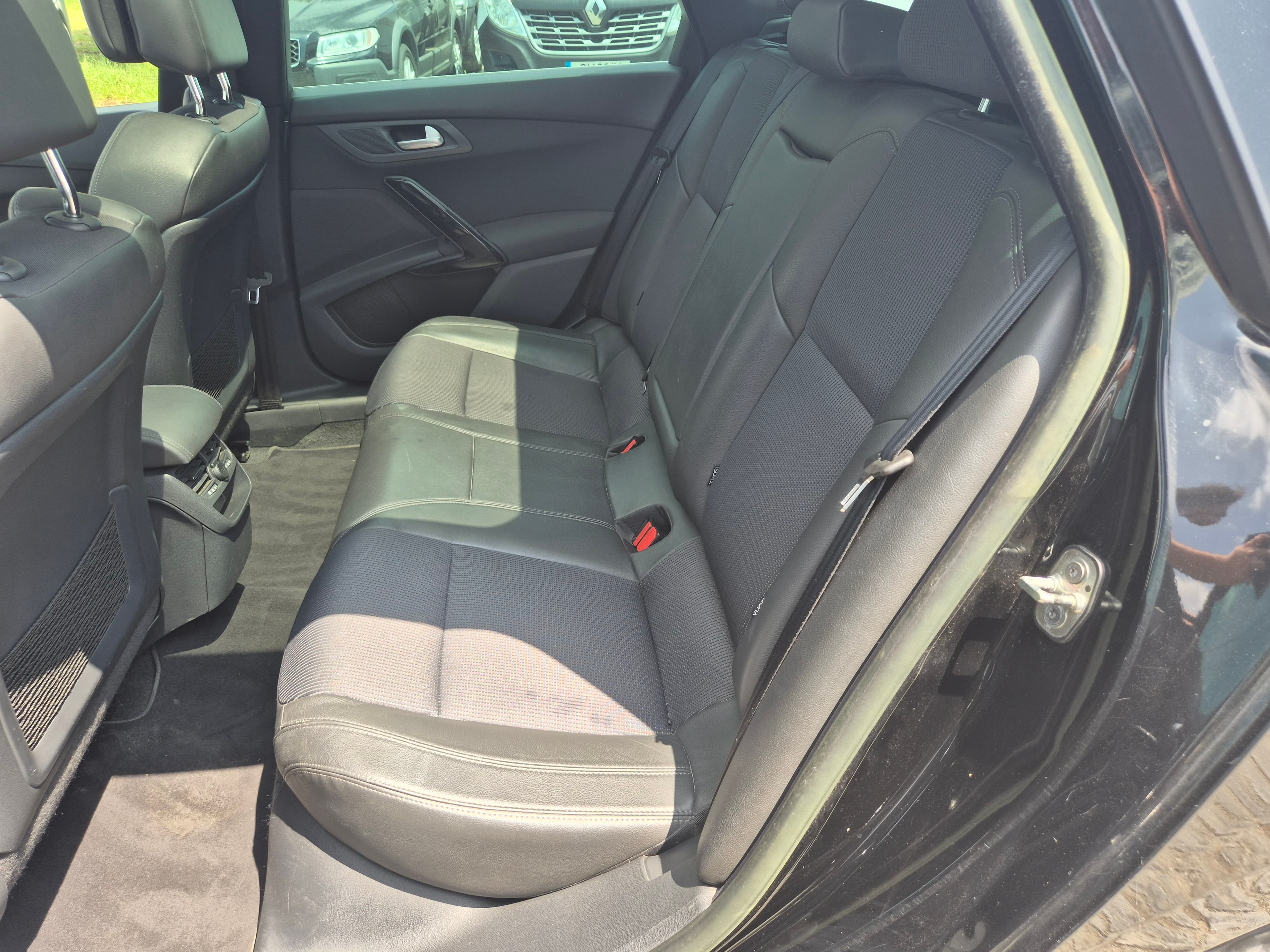 Peugeot 508 · Ano 2014 — imagem 26