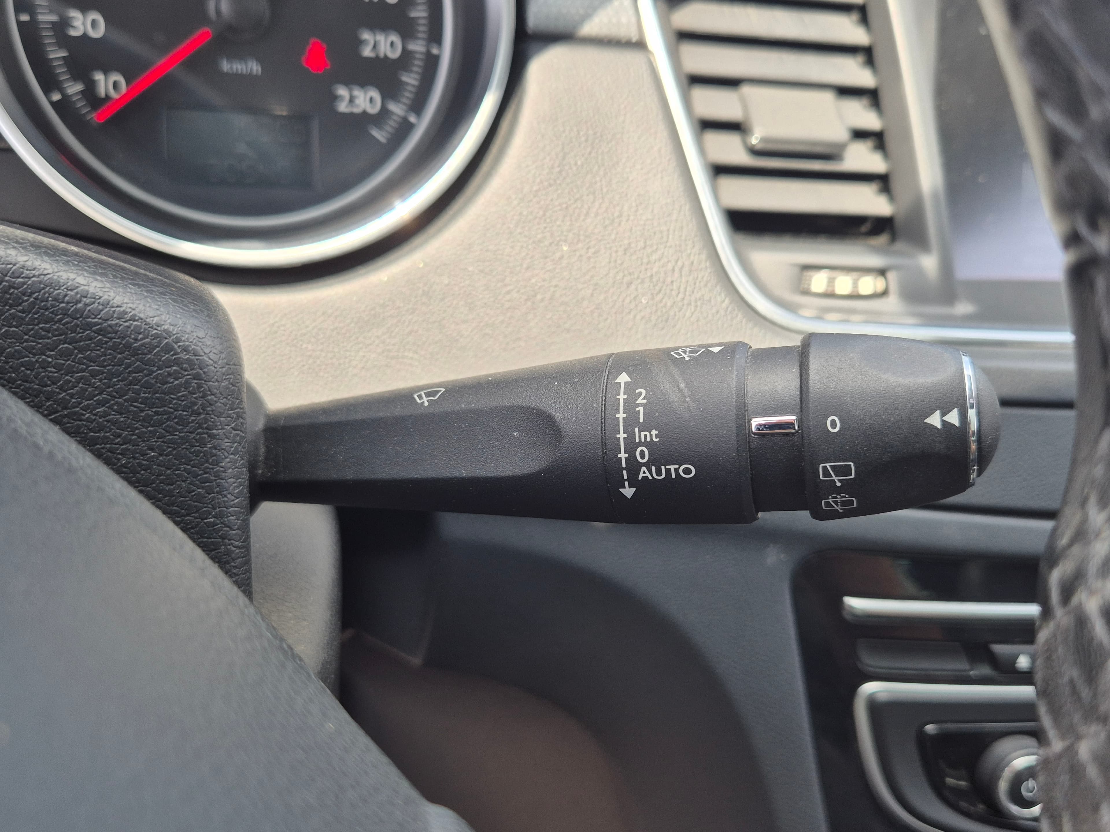 Peugeot 508 · Ano 2014 — imagem 35