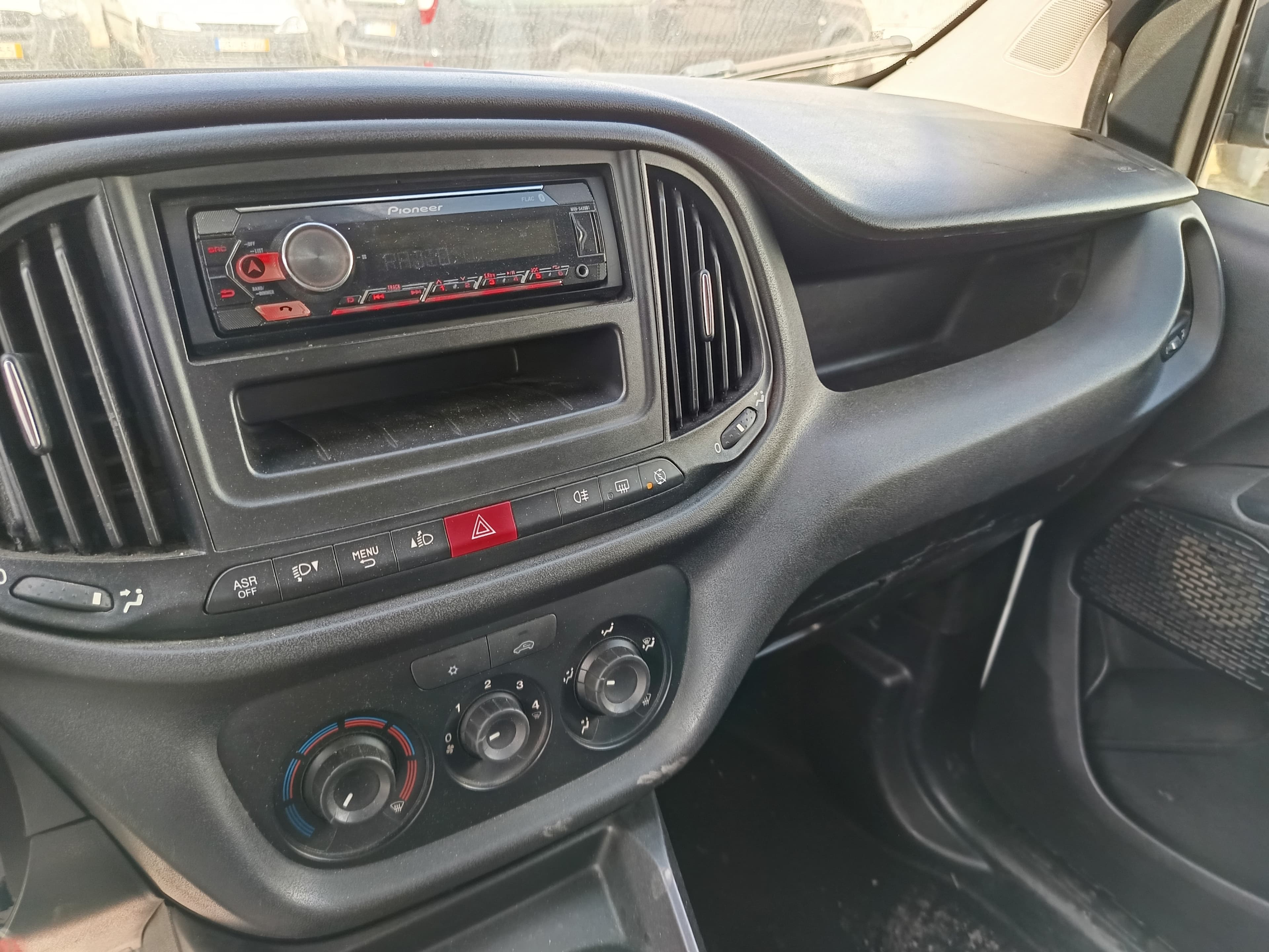 Fiat Doblo XL · Ano 2021 — imagem 26