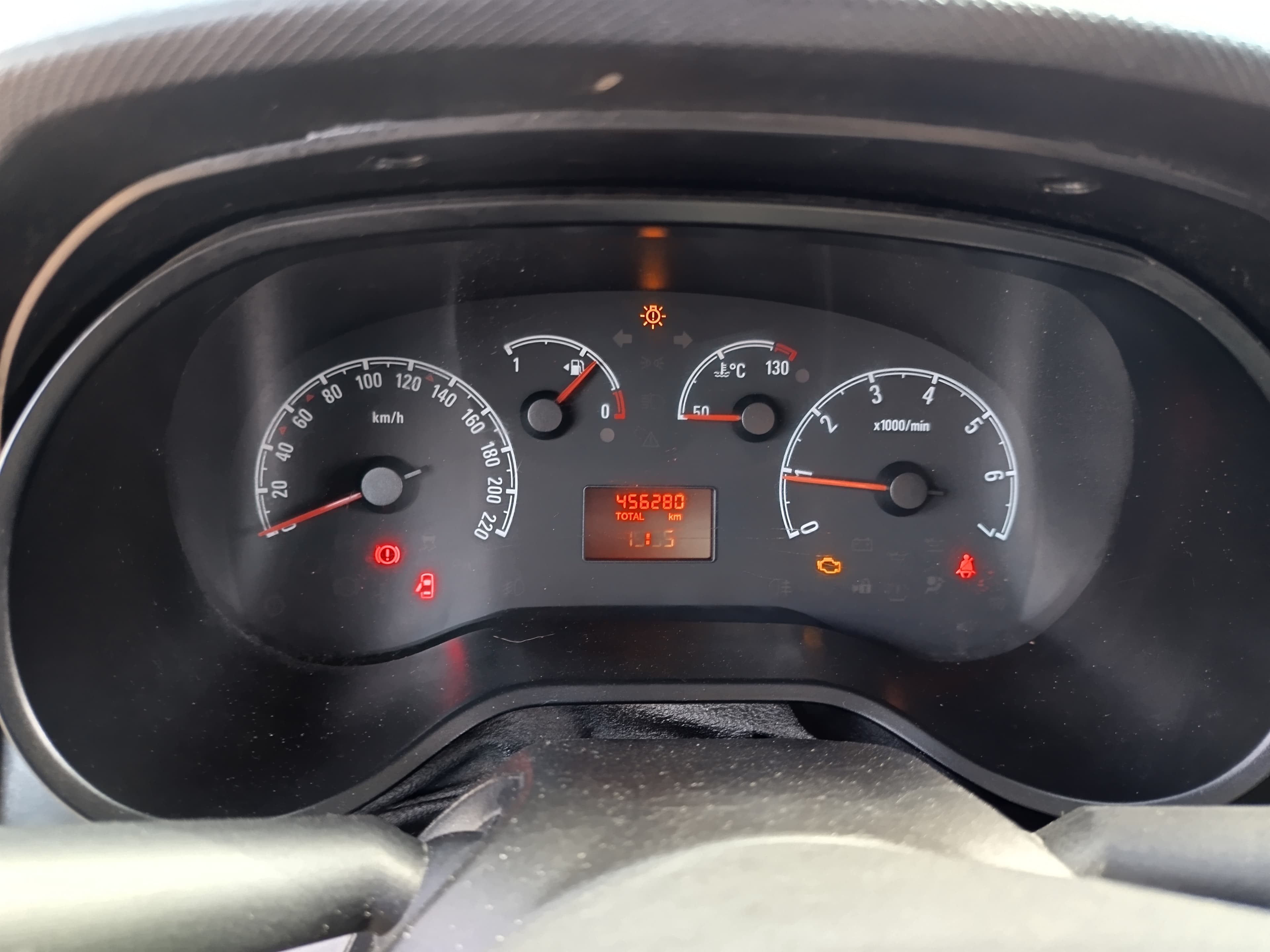 Opel Combo 1.6 CDTI · Ano 2016 — imagen 33