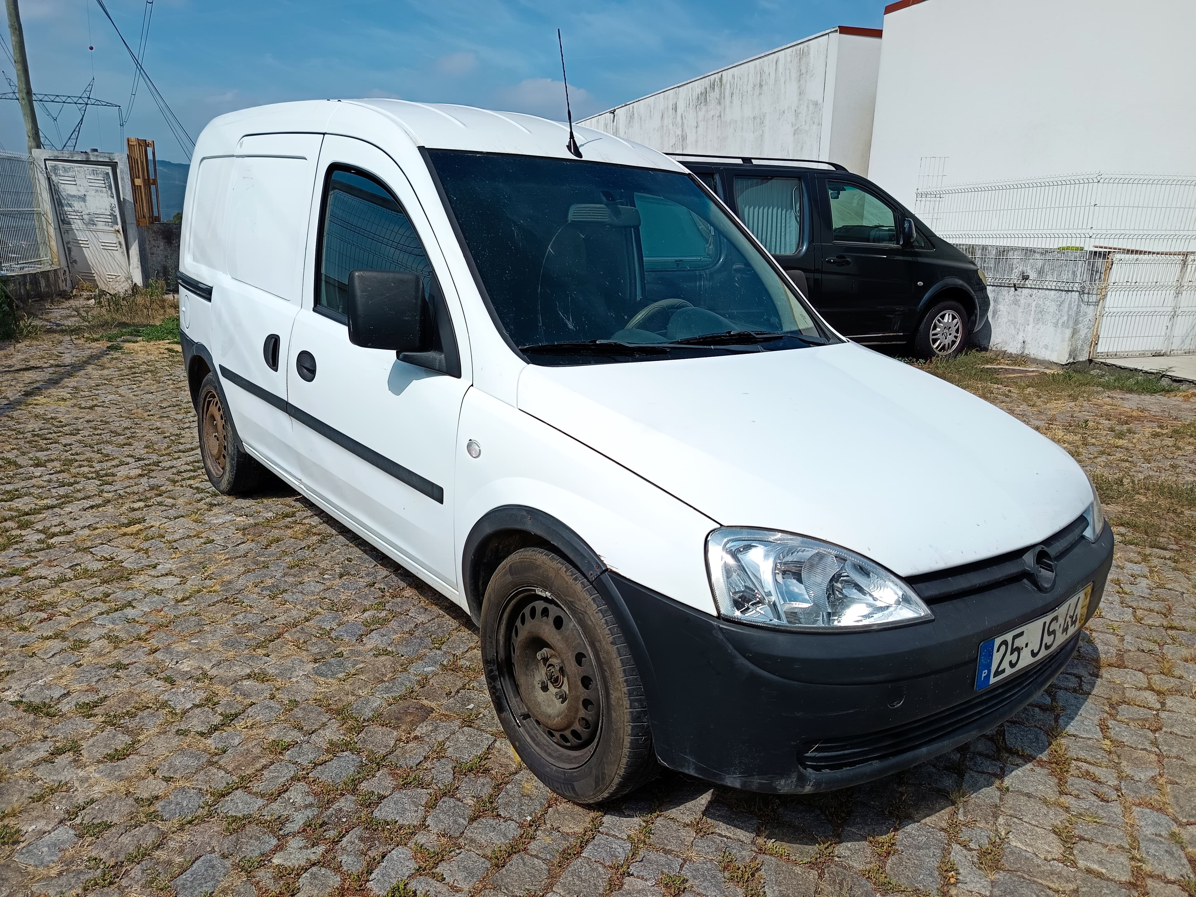 Opel Combo CDTI · Ano 2010 — imagem 3