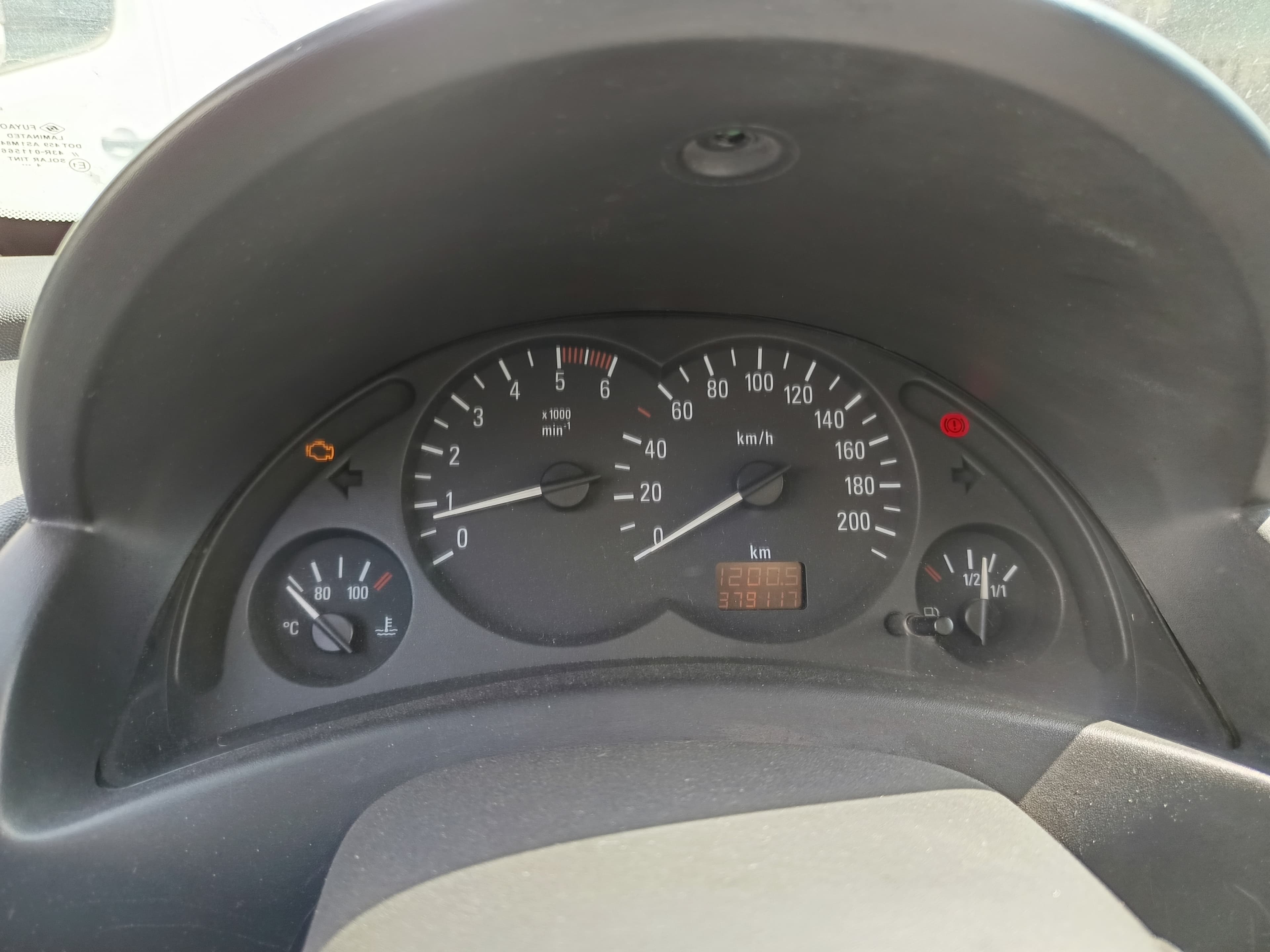Opel Combo CDTI · Ano 2010 — imagem 28