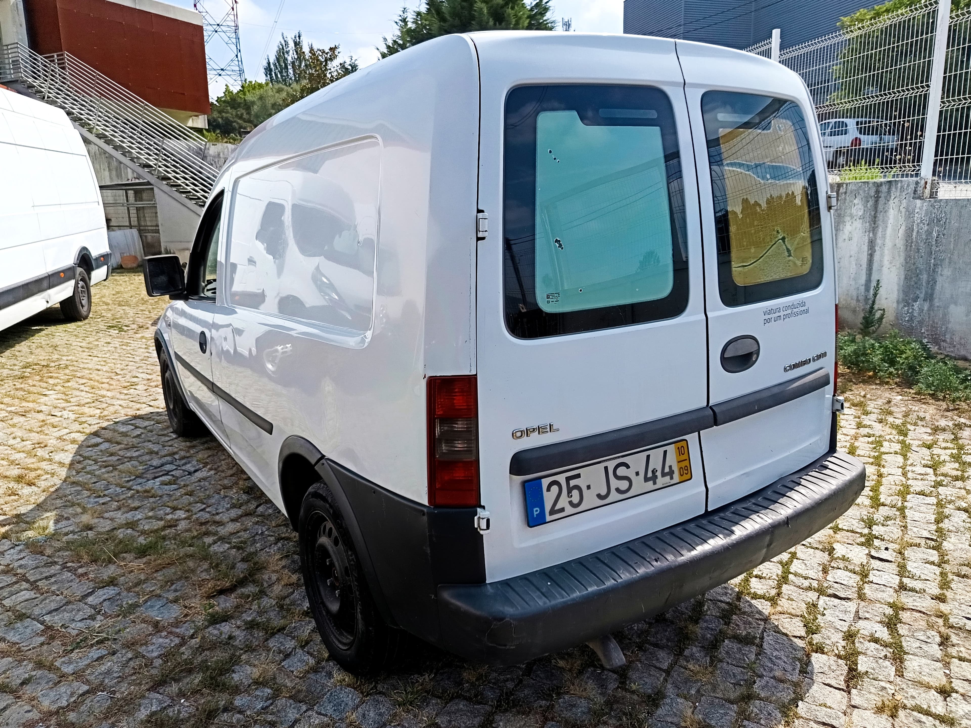 Opel Combo CDTI · Ano 2010 — imagem 5