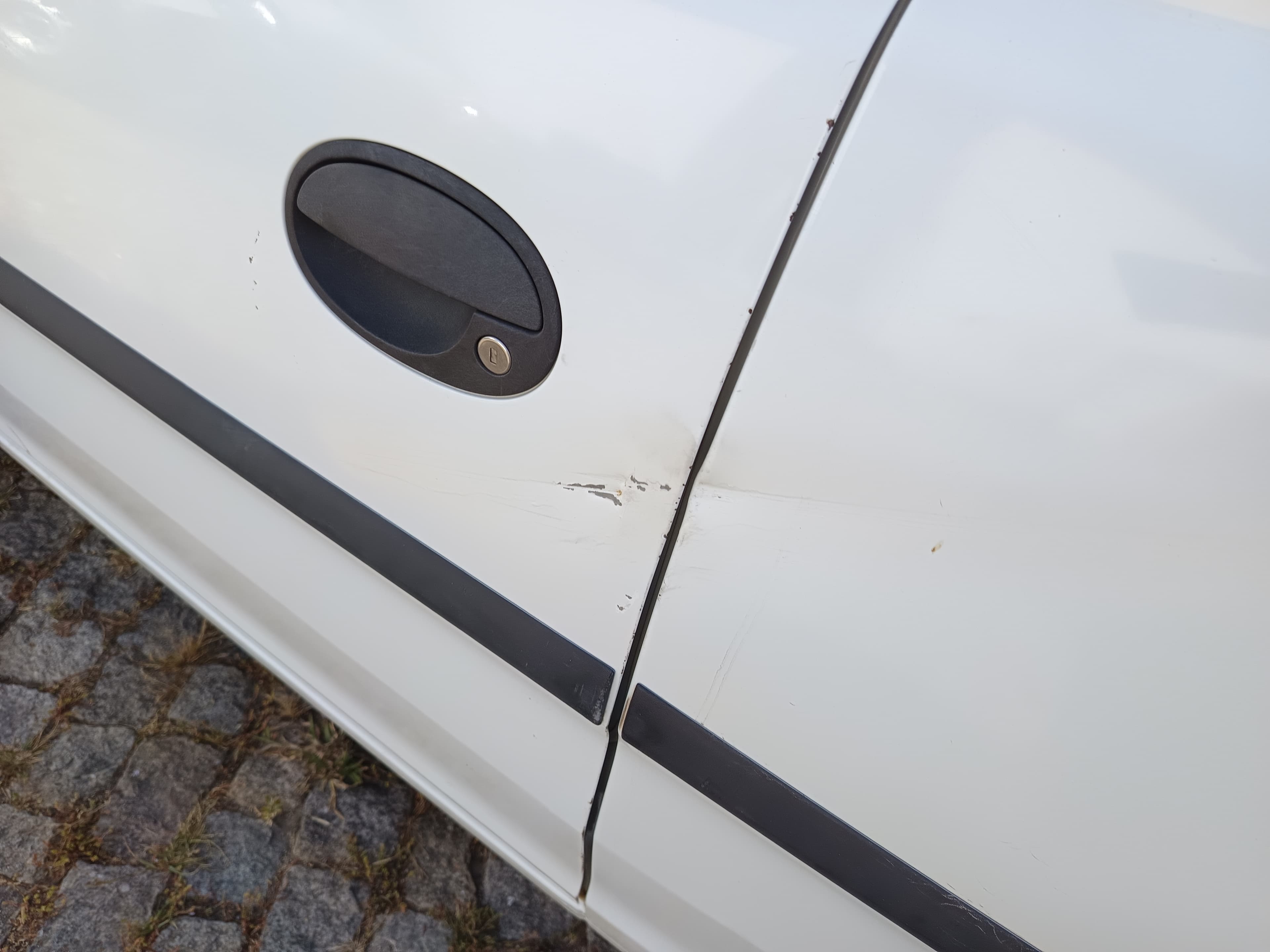 Opel Combo CDTI · Ano 2010 — imagem 11