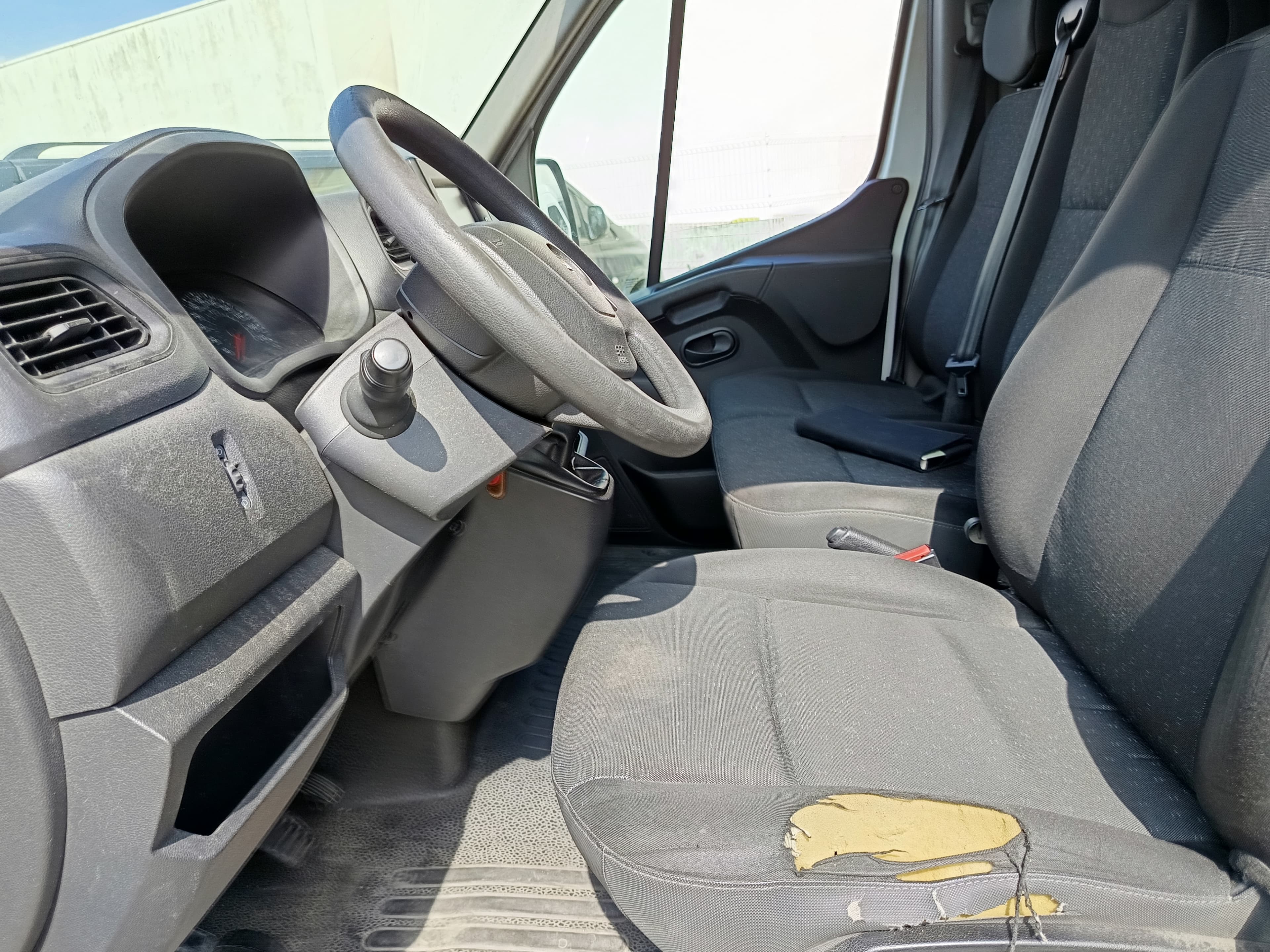 Opel Movano Turbo D · Ano 2021 — imagen 34