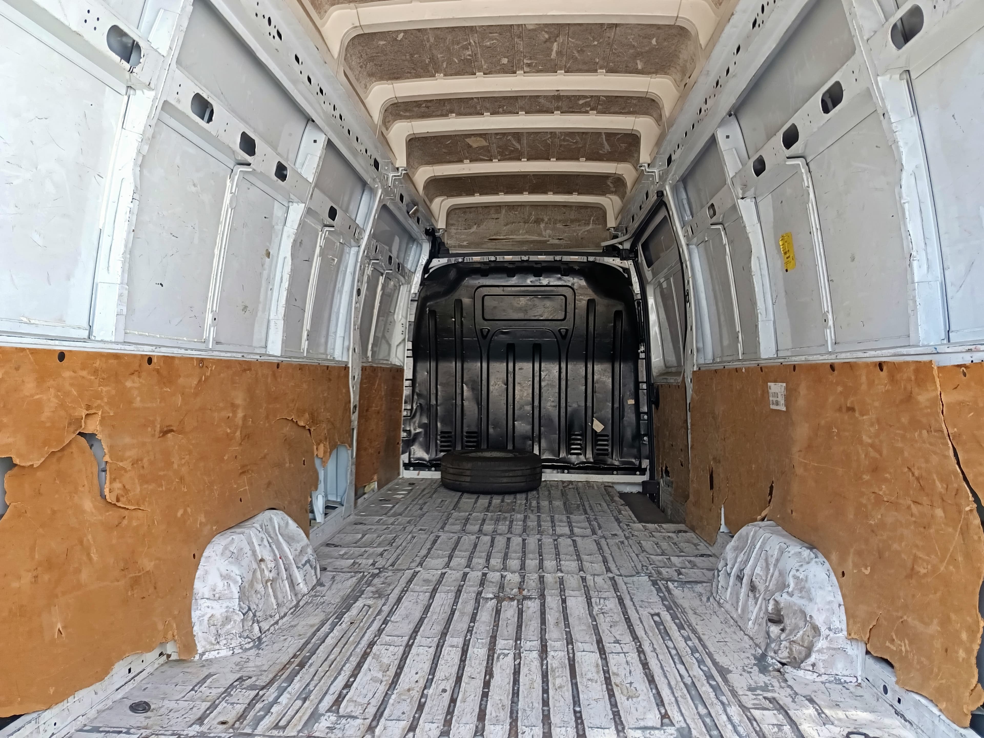 Opel Movano Turbo D · Ano 2021 — imagen 26