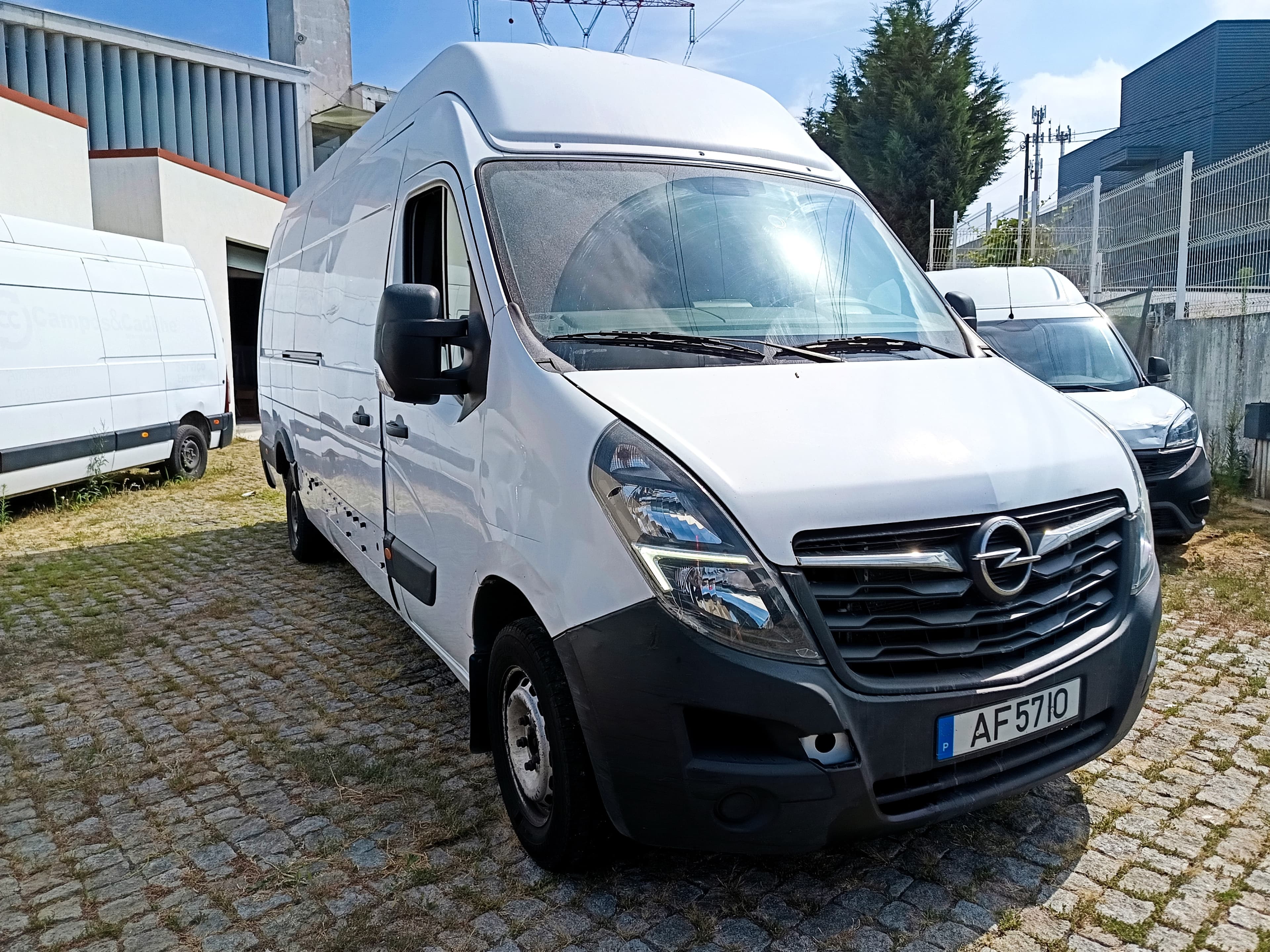 Opel Movano Turbo D · Ano 2021 — imagen 3
