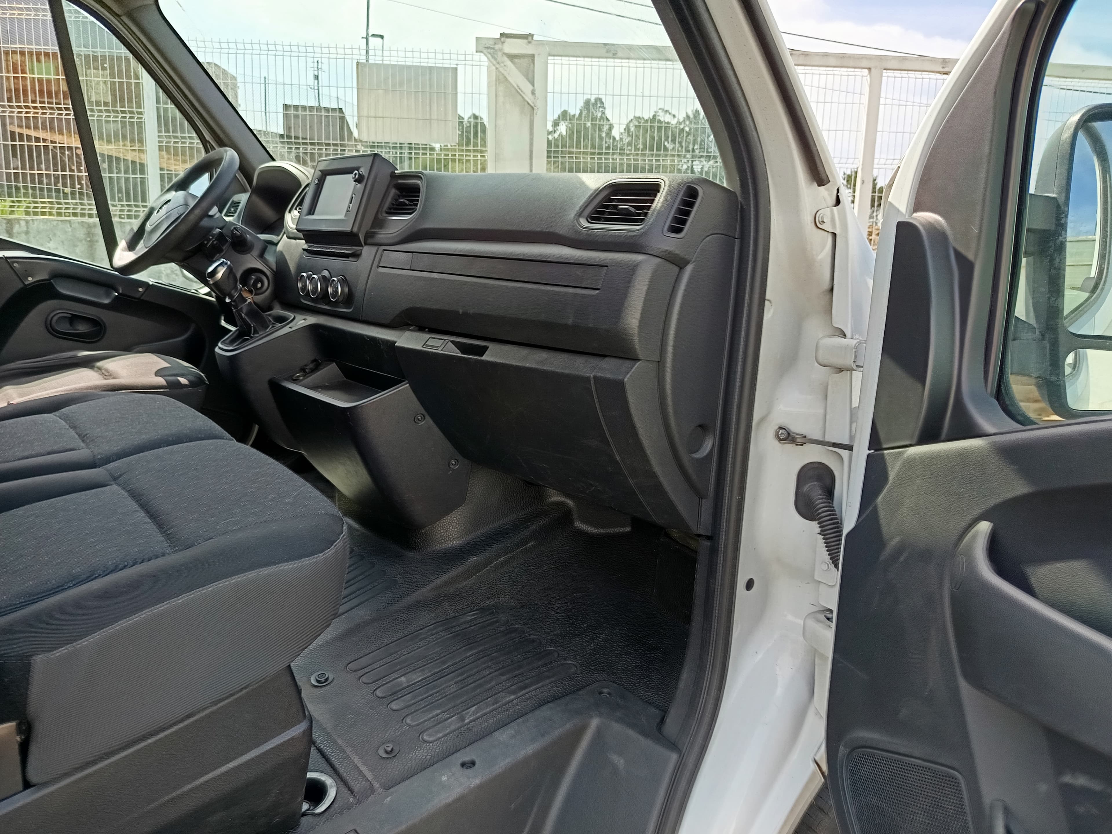 Opel Movano Turbo D · Ano 2021 — imagen 27
